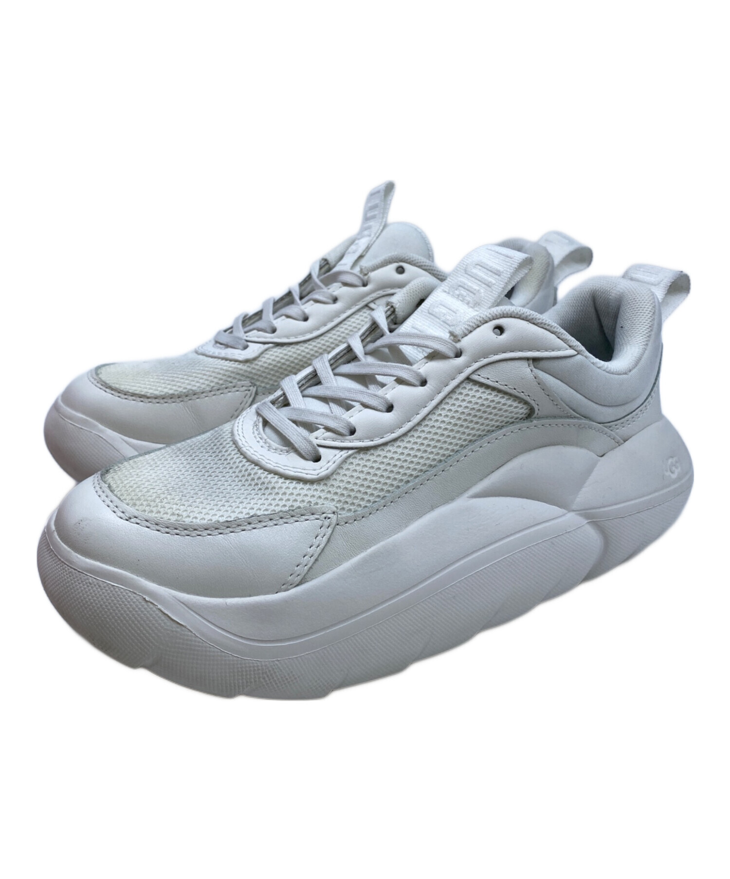 UGG LA CLOUD TRAINER アグ クラウドトレーナー 23cm 中古・古着通販】UGG (アグ) UGG LA Cloud Trainer ホワイト サイズ:25