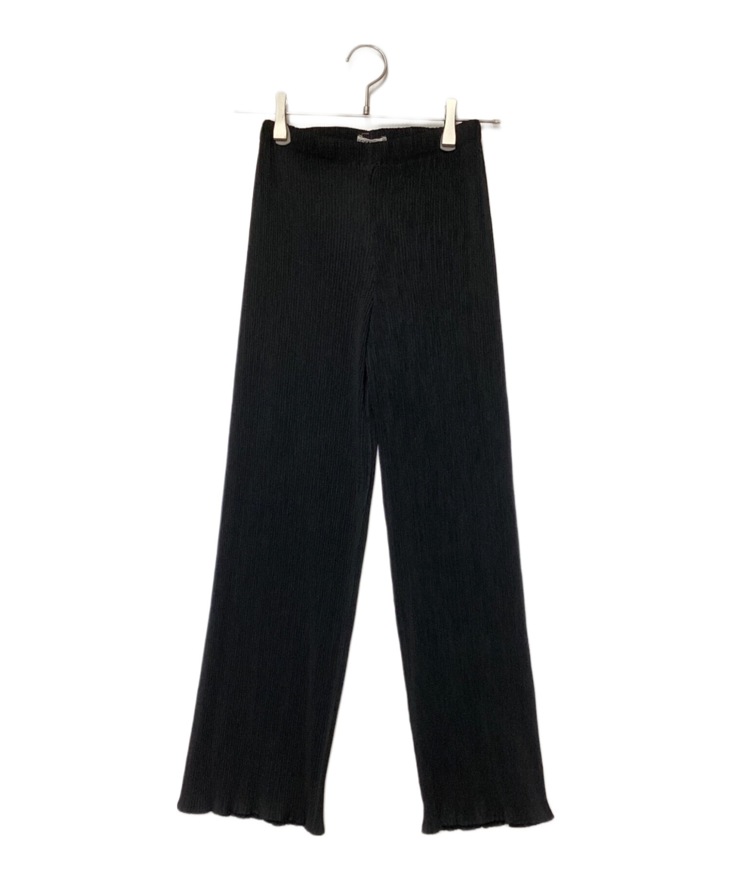 ISSEY MIYAKE FETE フレア プリーツパンツ 希少 美品 黒 2 中古・古着通販】ISSEY MIYAKE (イッセイミヤケ) プリーツパンツ