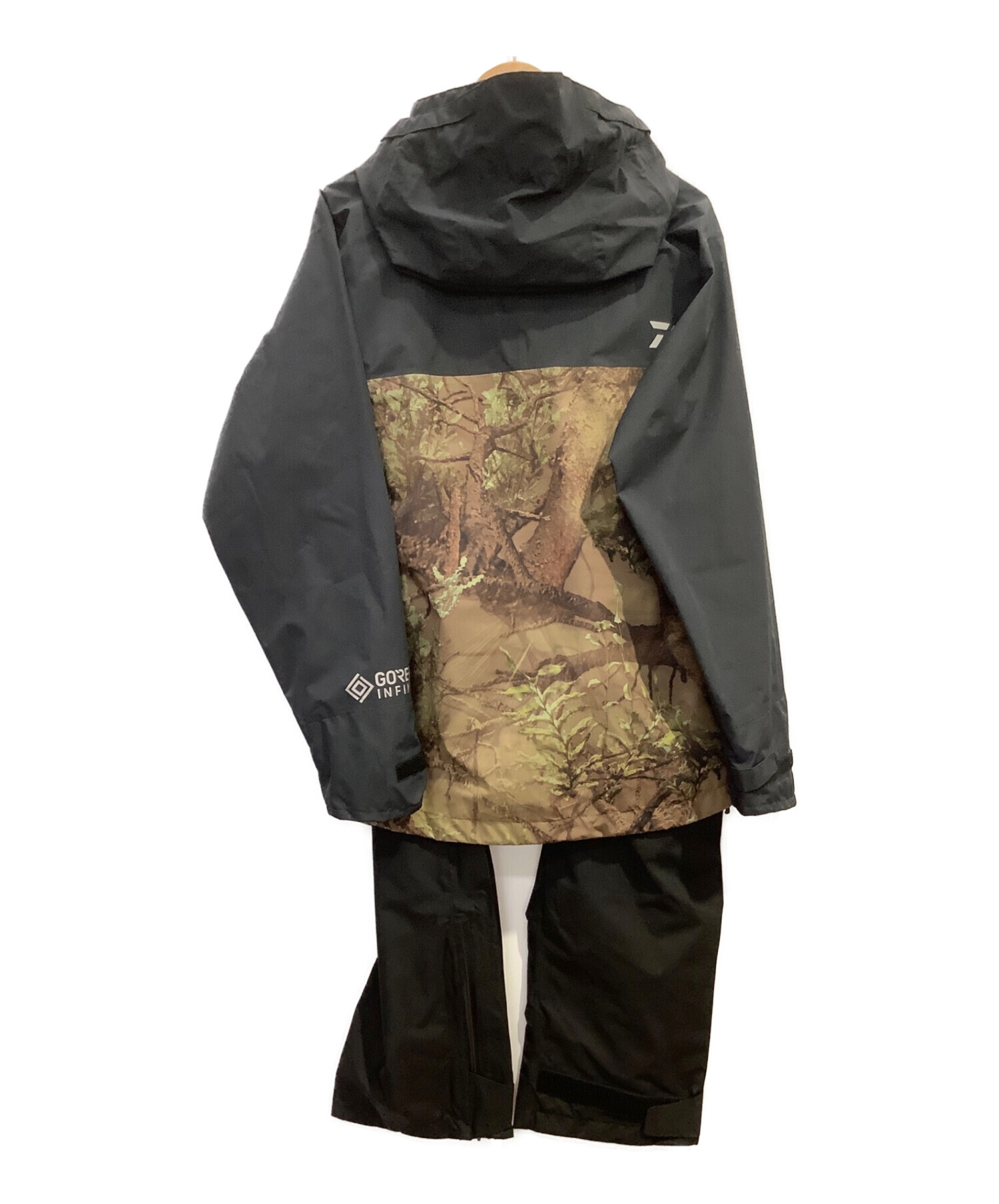 Daiwa ブラック レインウェア セット 中古・古着通販】DAIWA (ダイワ) セットアップレインスーツ