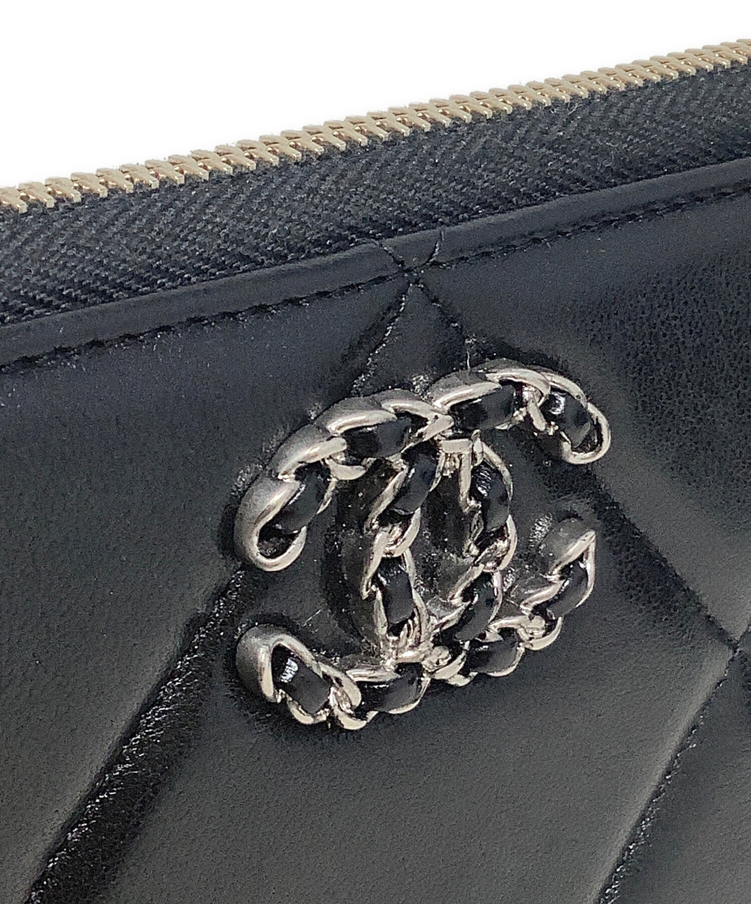未使用級/近年モデル✨CHANEL マトラッセ　ラムスキン　長財布　クラシカル マトラッセ シャネル 長財布 クラシック ロングジップ