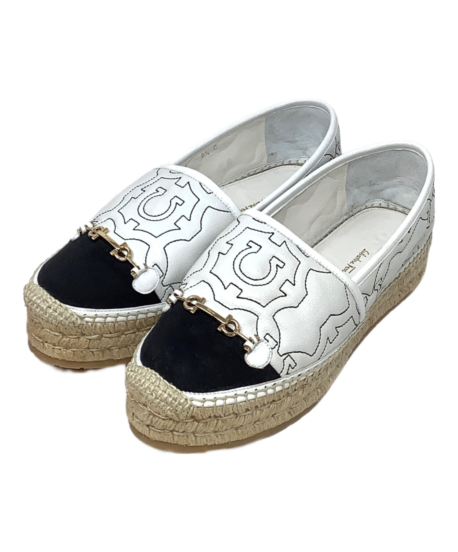 Salvatore Ferragamo スリッポン ローファー 23cm 白 Salvatore Ferragamo スリッポン ローファー 23cm 白 ホワイト（白）系