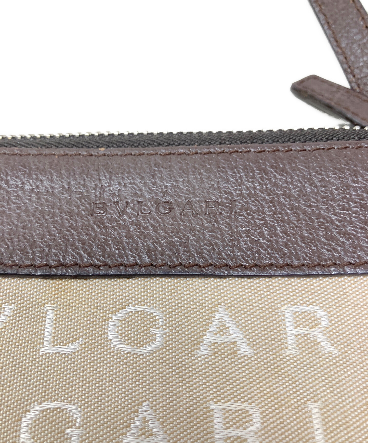 【送料込】BVLGARI ブルガリ ロゴマニア ポーチ・ギャランティーカード付き 中古・古着通販】BVLGARI (ブルガリ) ショルダーポーチ BVLGARI