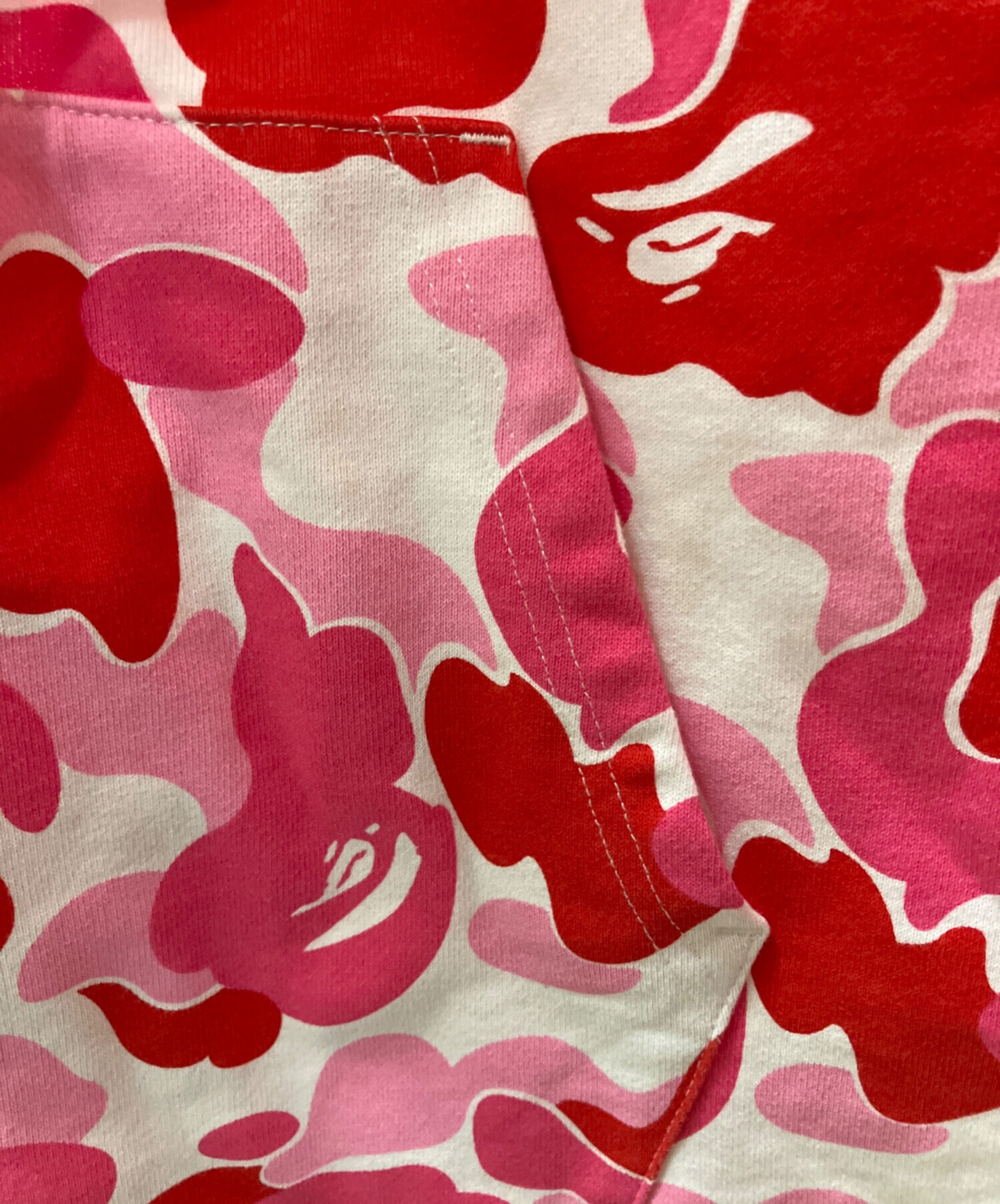 A BATHING APE B APEジップアップパーカー ピンク迷彩 ABC CAMO CRYSTAL LOGO WIDE ZIP HOODIE（パーカー）｜A BATHING APE