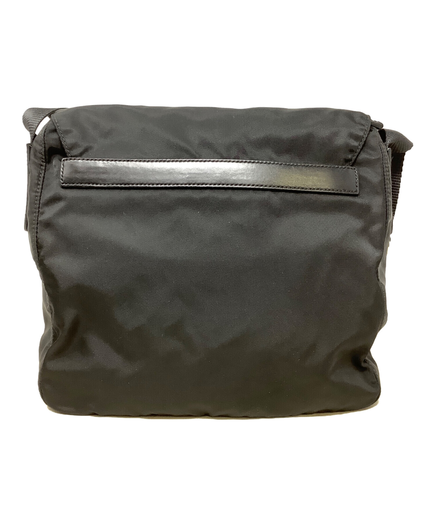 プラダ PRADAミニ ショルダーバッグ ボディバッグ B8994 カーキ 中古・古着通販】PRADA (プラダ) ショルダーバッグ PRADA（プラダ