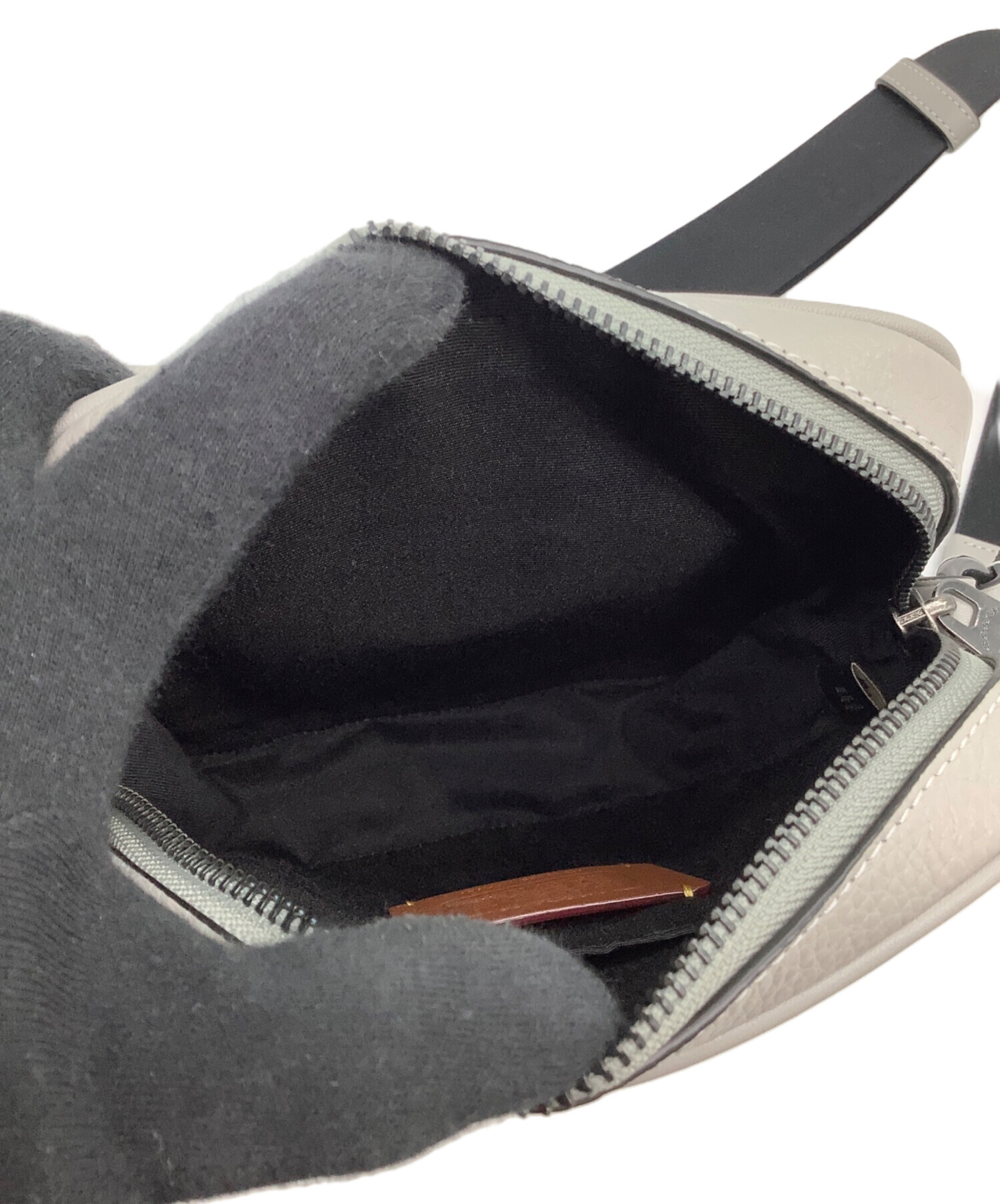 中古・古着通販】COACH (コーチ) サリバン クロスボディ バッグ cat81