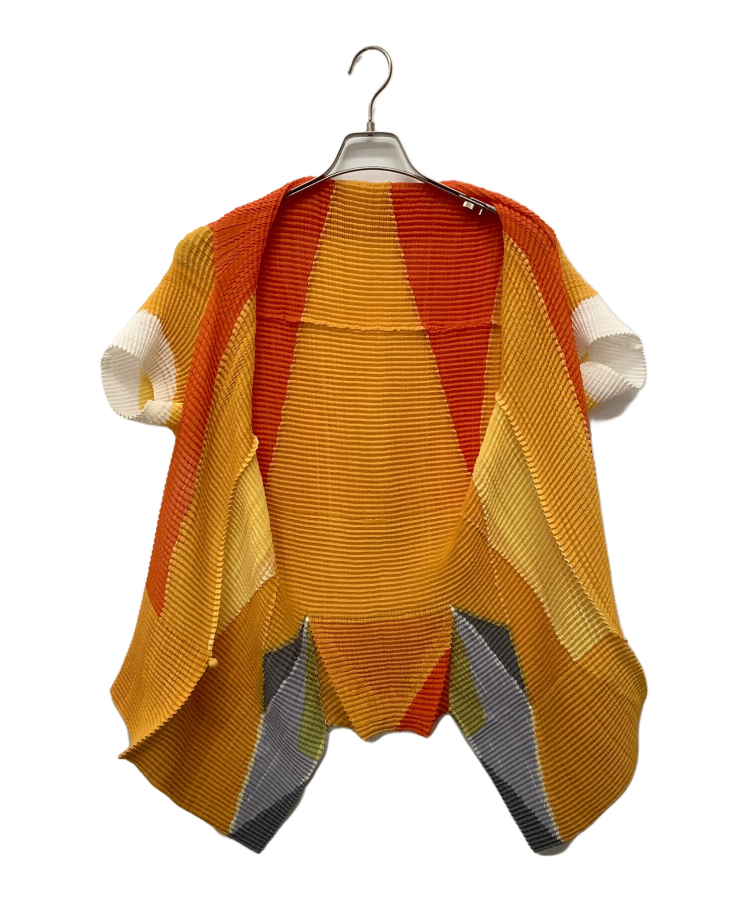 【中古】イッセイミヤケ ISSEY MIYAKE プリーツ加工 カーディガン オレンジ【サイズM】【レディース】 中古・古着通販】ISSEY MIYAKE (イッセイミヤケ) プリーツカーディガン