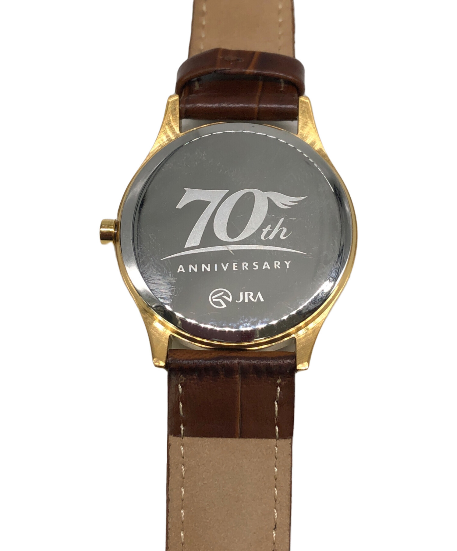 JRA 70th オリジナルデザイン時計 ゴールド/ブラウン umaca 中古・古着通販】JRA (ジェーアールエー) JRA 70周年記念ウォッチ 700