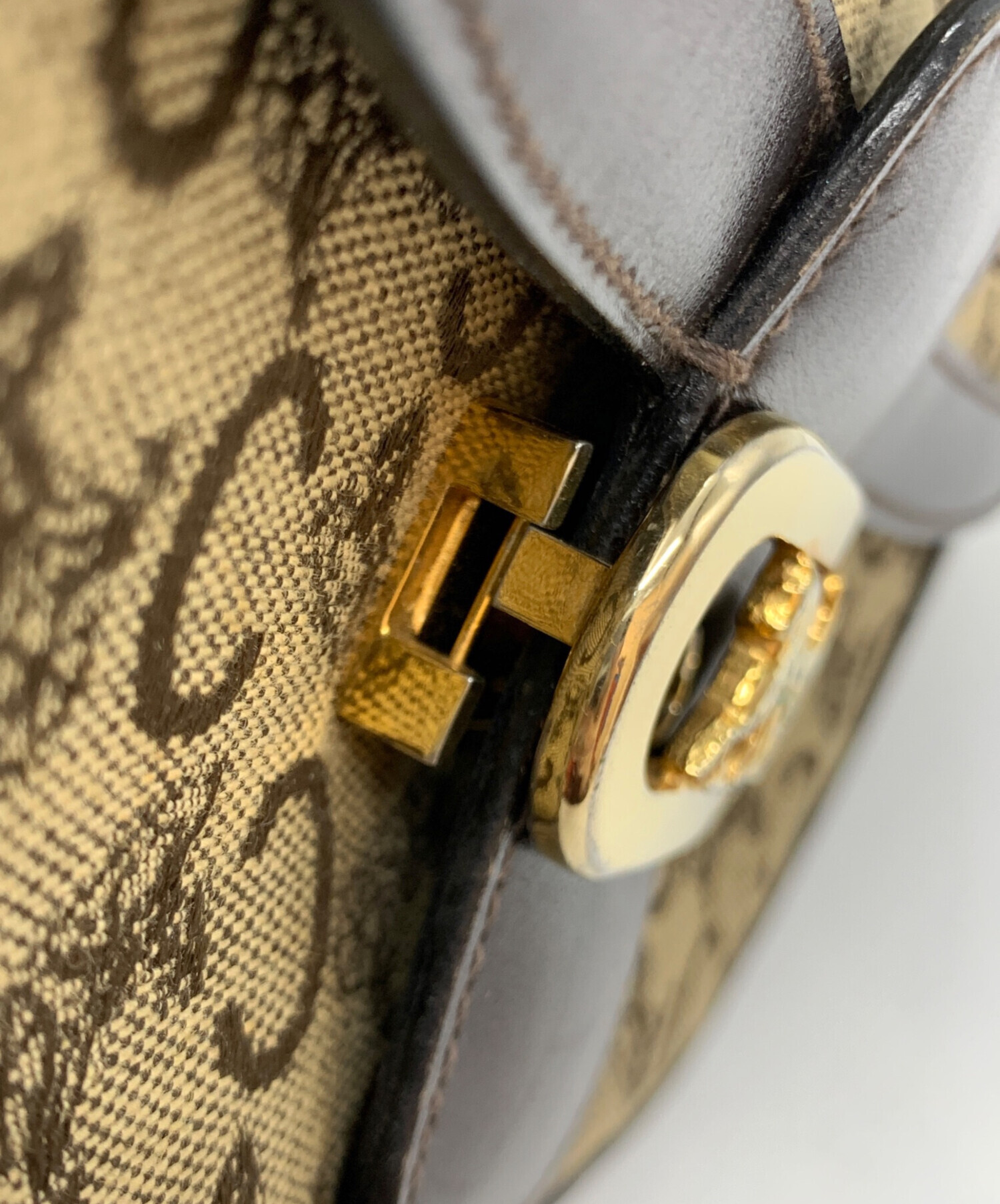美品/激レア● セリーヌ ショルダーバッグ ワンショルダー メダル ブラウン 中古・古着通販】CELINE (セリーヌ) ワンショルダーバッグ ブラウン