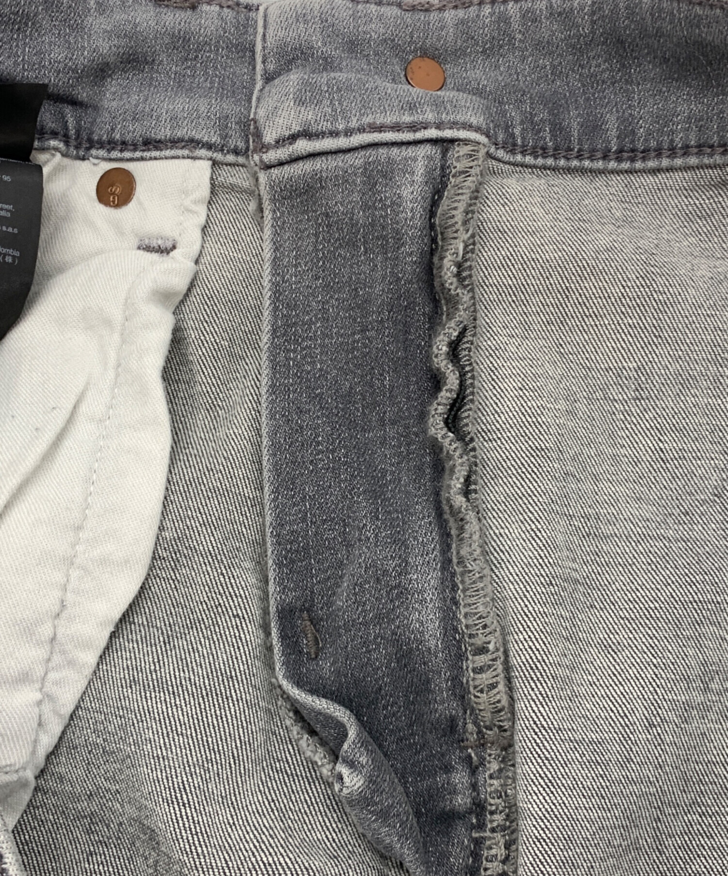 【希少】G-STAR RAW ESSENTIAL W33 中古・古着通販】G-STAR RAW (ジースターロゥ) デニムパンツ グレー