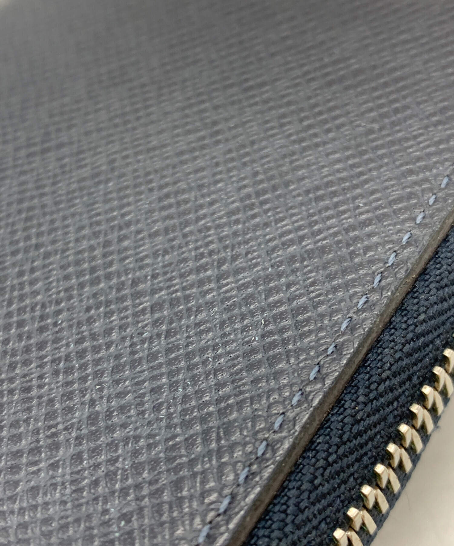 中古・古着通販】LOUIS VUITTON (ルイ ヴィトン) タイガ ジッピー