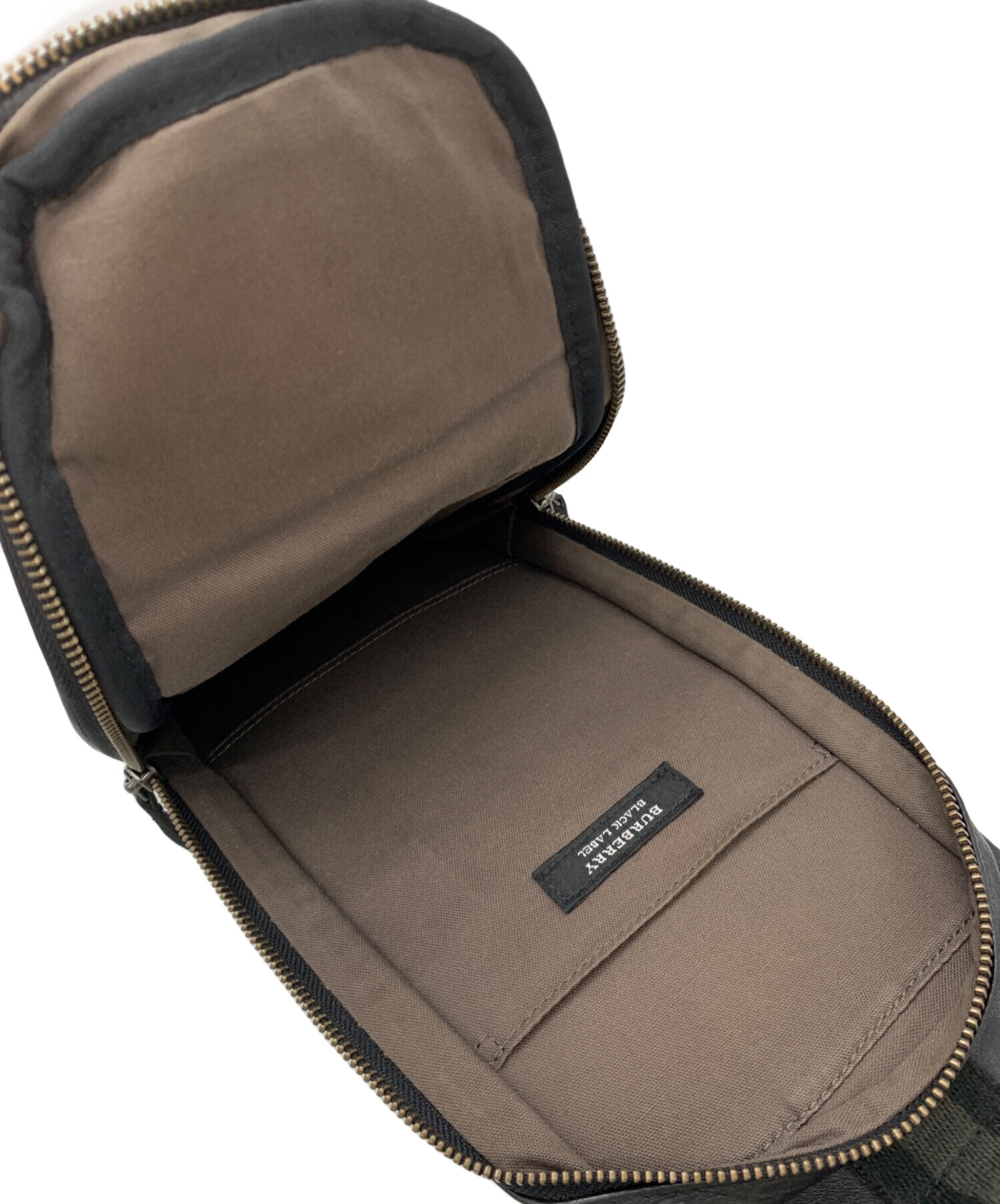 中古バーバリーブラックレーベルボディバッグ 中古・古着通販】BURBERRY BLACK LABEL (バーバリーブラックレーベル