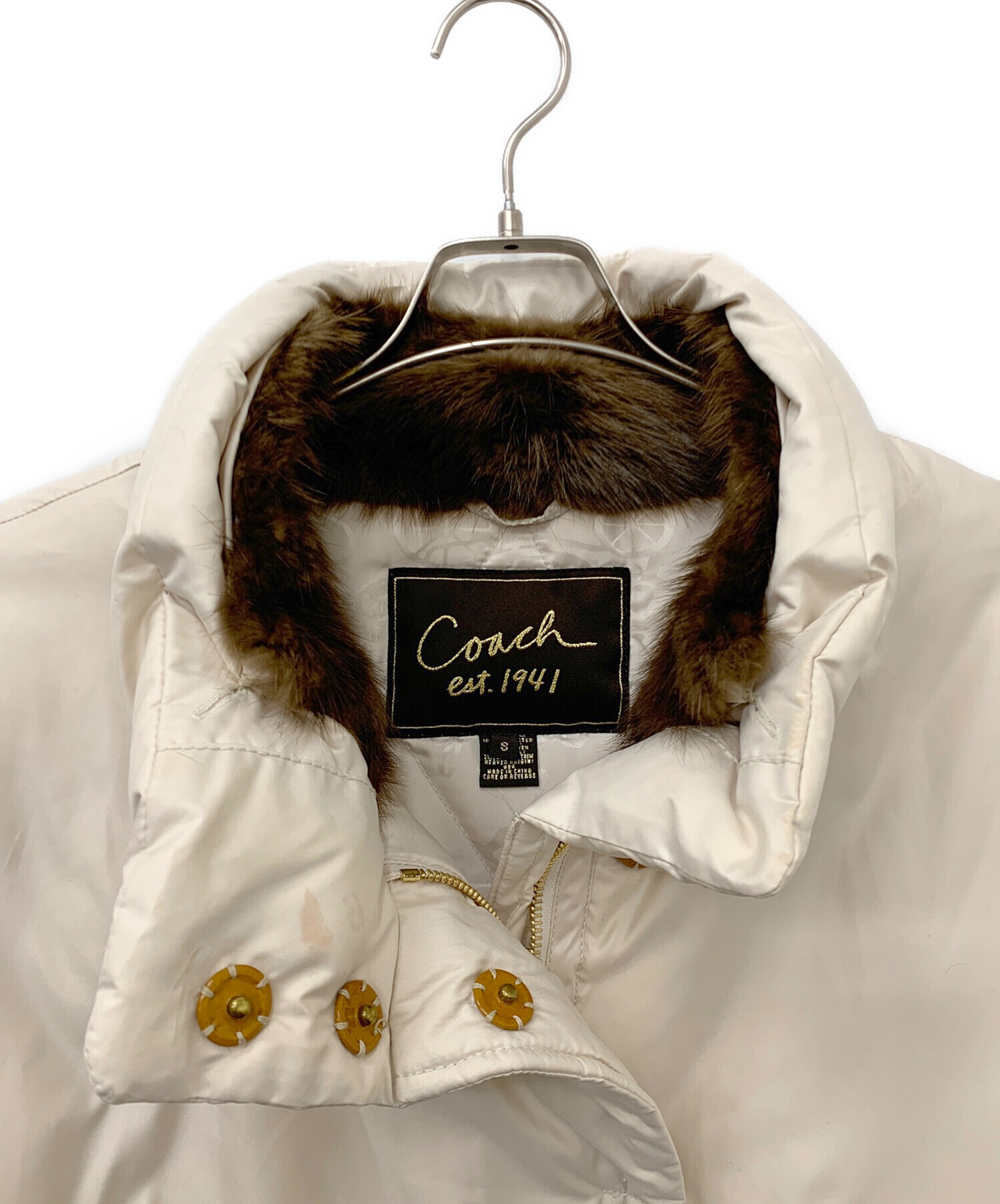 中古・古着通販】COACH (コーチ) ダウンコート アイボリー サイズ:S