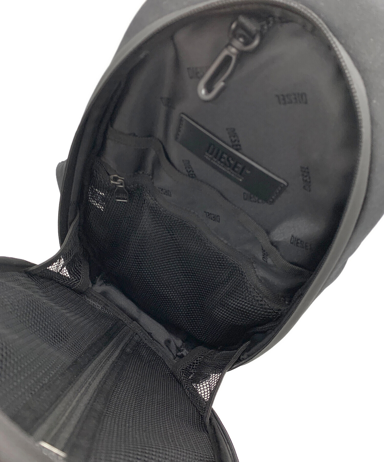 中古・古着通販】DIESEL (ディーゼル) スリングバッグ ブラック