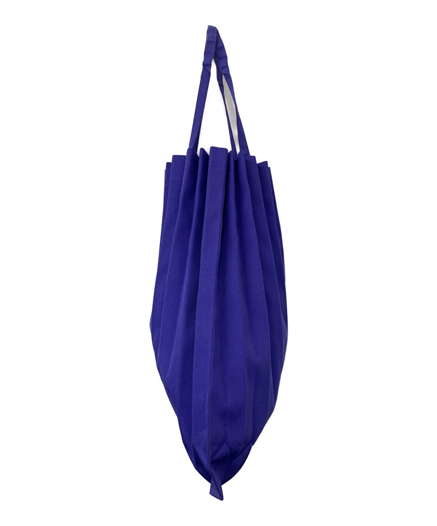 ISSEY MIYAKE イッセイミヤケ ハンドバッグ 紺色 中古・古着通販】me ISSEY MIYAKE (ミーイッセイ ミヤケ) トランク