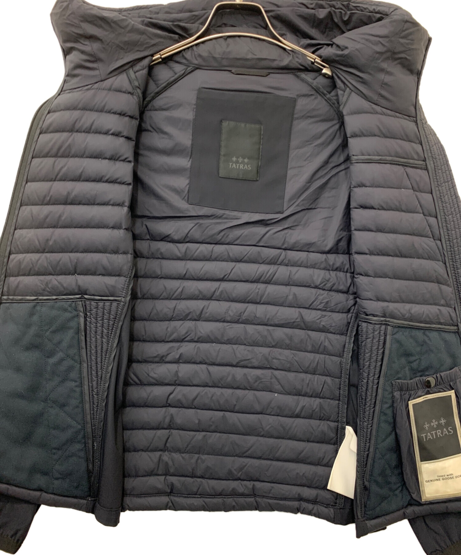 中古・古着通販】TATRAS (タトラス) フーデッドダウンジャケット