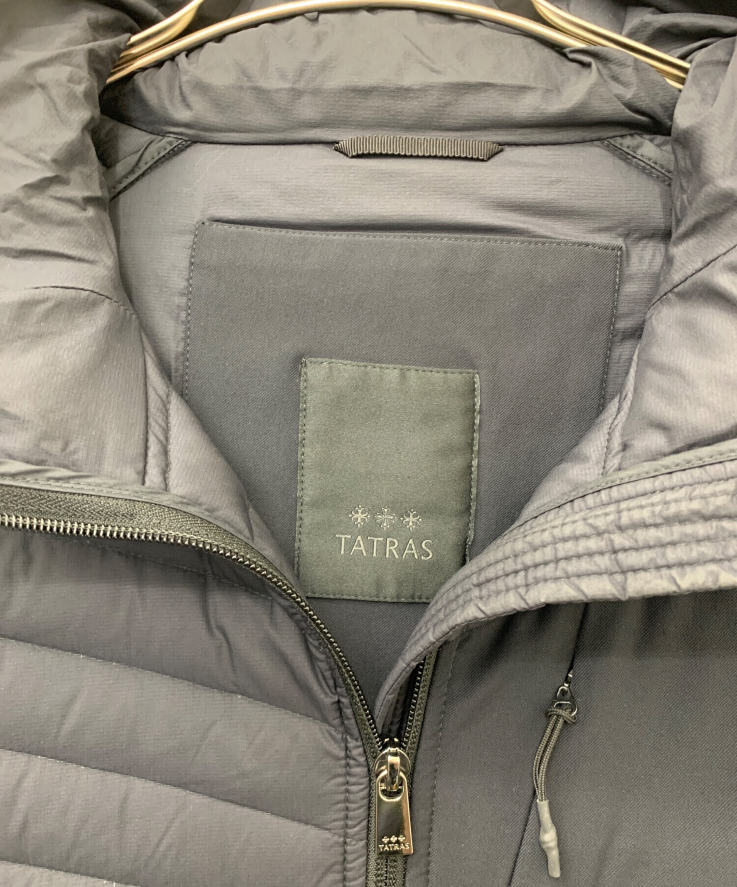 中古・古着通販】TATRAS (タトラス) フーデッドダウンジャケット