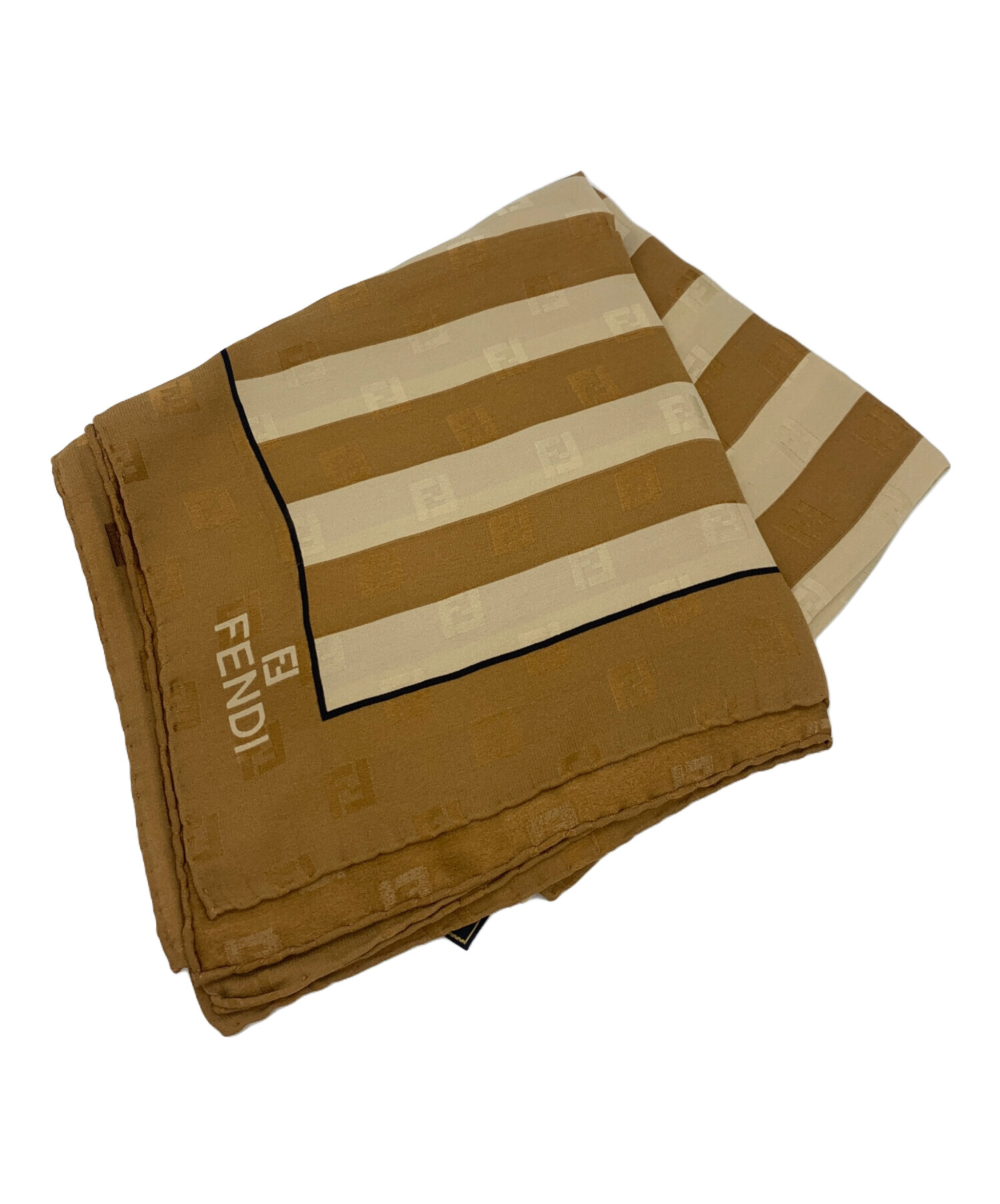 【mさん専用】Fendi ロゴ入りベージュスカーフ mさん専用】Fendi ロゴ入りベージュスカーフ Fendi Scarf with