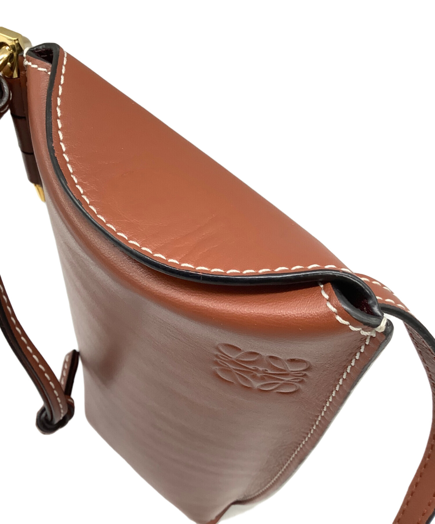 中古・古着通販】LOEWE (ロエベ) ゲートポケット ブラウン｜ブランド