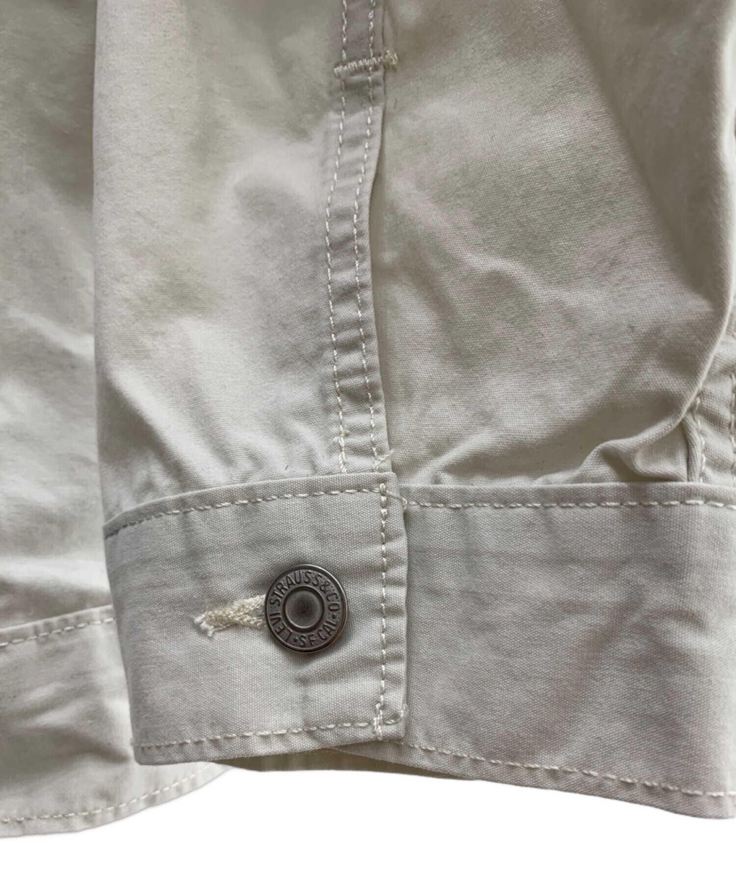 中古・古着通販】LEVI'S (リーバイス) トラッカージャケット ホワイト
