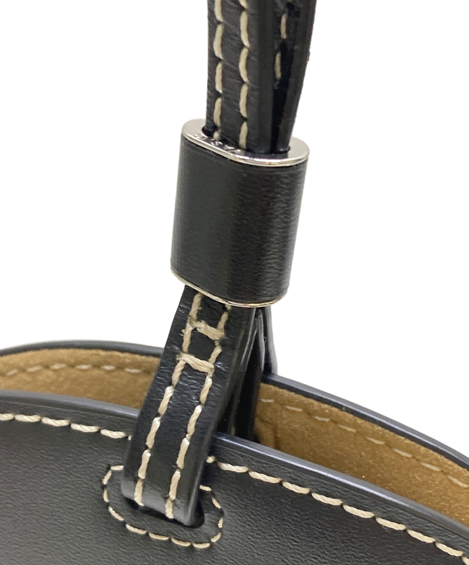 中古・古着通販】VASIC (ヴァジック) スマホショルダー PETRA ブラック