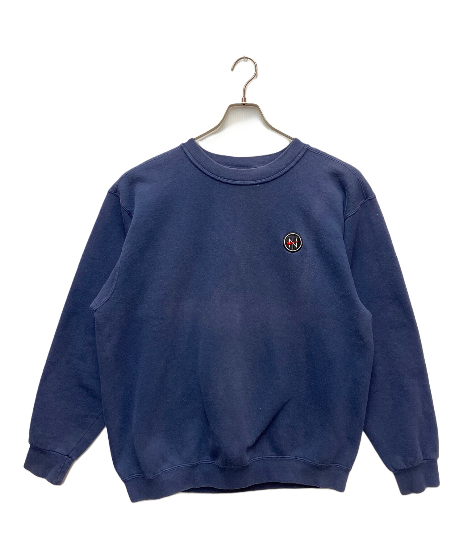 中古・古着通販】NIKE (ナイキ) ワンポイント刺繍スウェット ネイビー 