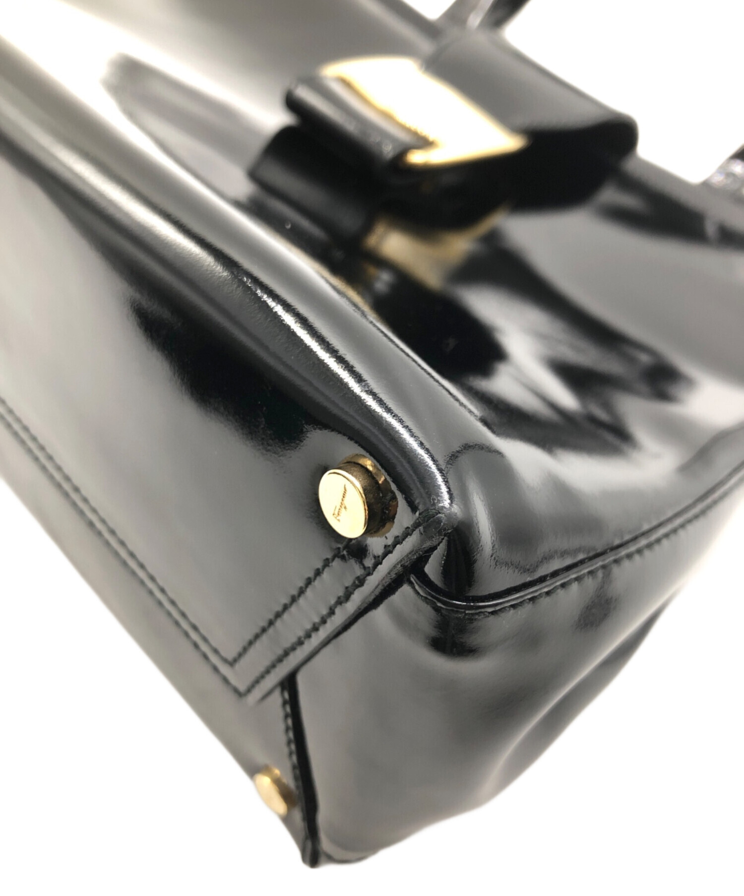 希少 フェラガモ エナメル ミニバッグ ポシェット 黒 ビンテージ Salvatore Ferragamo サルヴァトーレ フェラガモ ヴァラ レザー