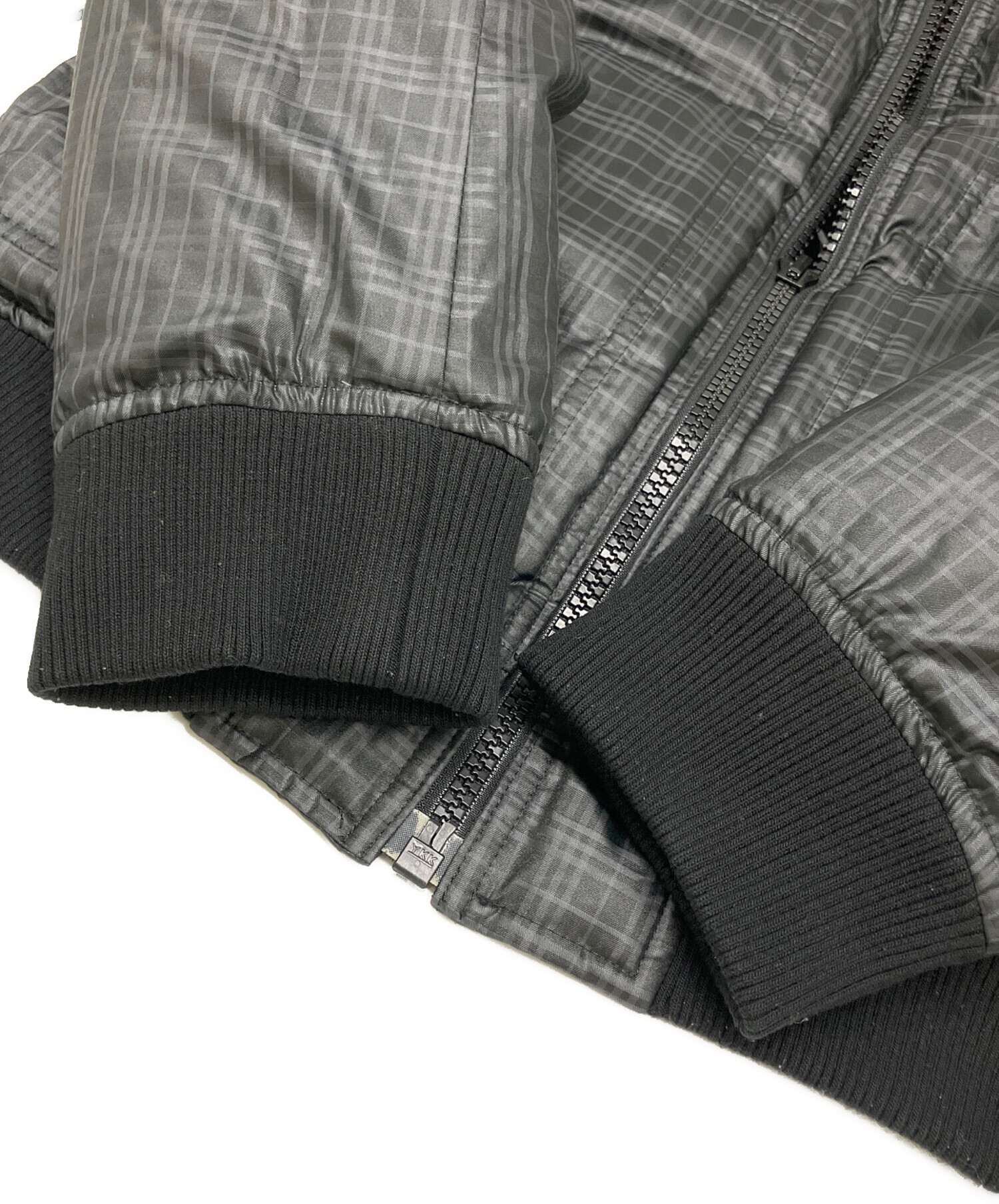 バーバリーブラックレーベル　チェック柄×黒　ダウンジャケット L リバーシブル 中古・古着通販】BURBERRY BLACK LABEL (バーバリーブラックレーベル