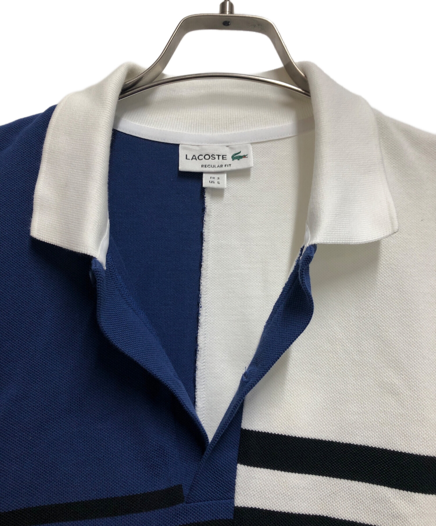 LACOSTE ネイビーとホワイトストライプ ポロシャツ 42 中古・古着通販】LACOSTE (ラコステ) ストライプポロシャツ ホワイト