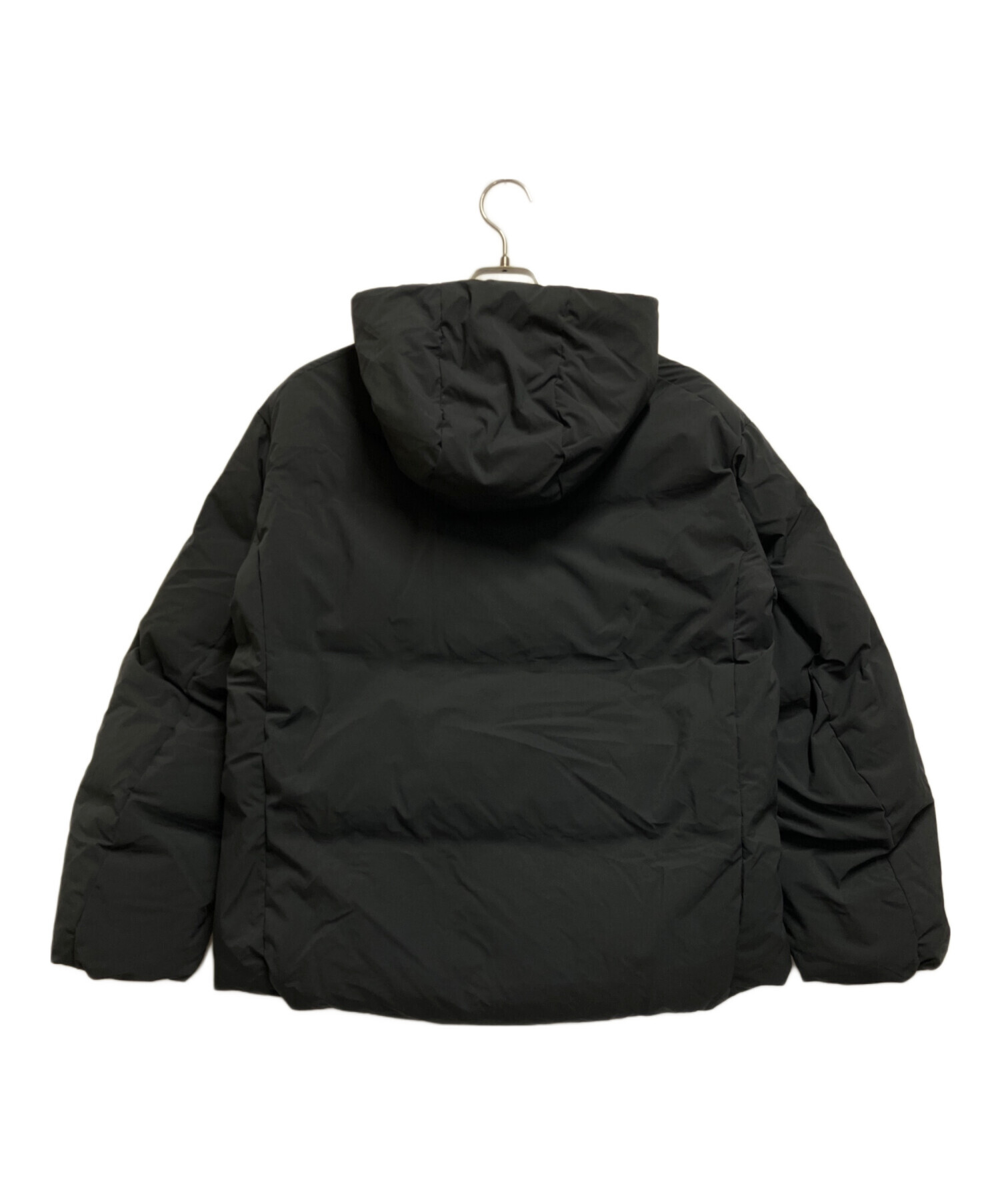 中古・古着通販】UNIQLO (ユニクロ) シームレスダウンパーカ ブラック 
