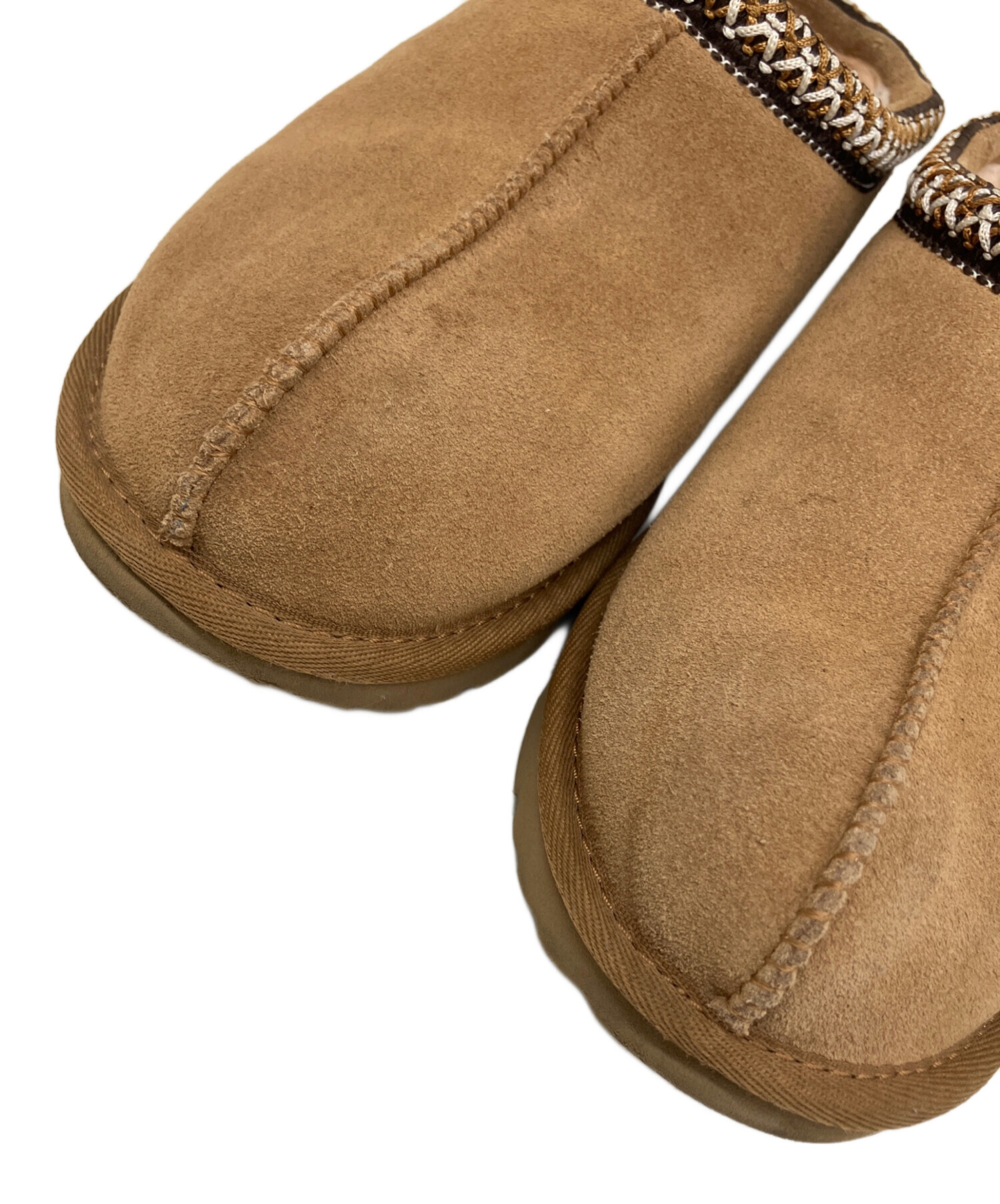 UGG ベージュ モカシン 中古・古着通販】UGG (アグ) モカシンシューズ ベージュ サイズ:USA 6