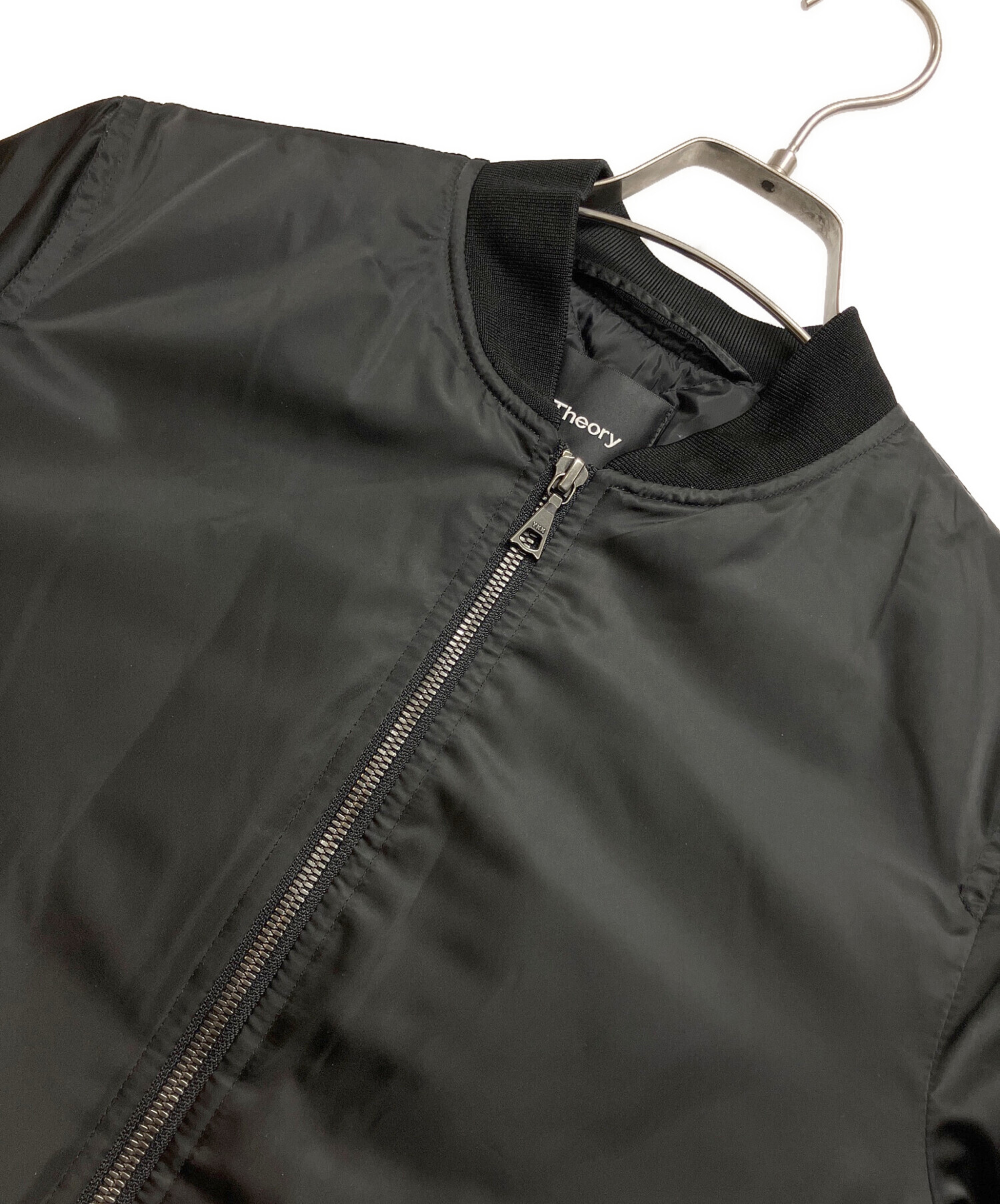 中古・古着通販】theory (セオリー) ダウンジャケット ブラック サイズ