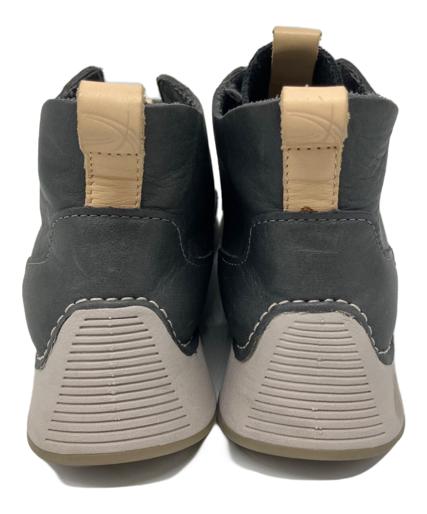 中古・古着通販】CLARKS (クラークス) ハイカットスニーカー グレー 