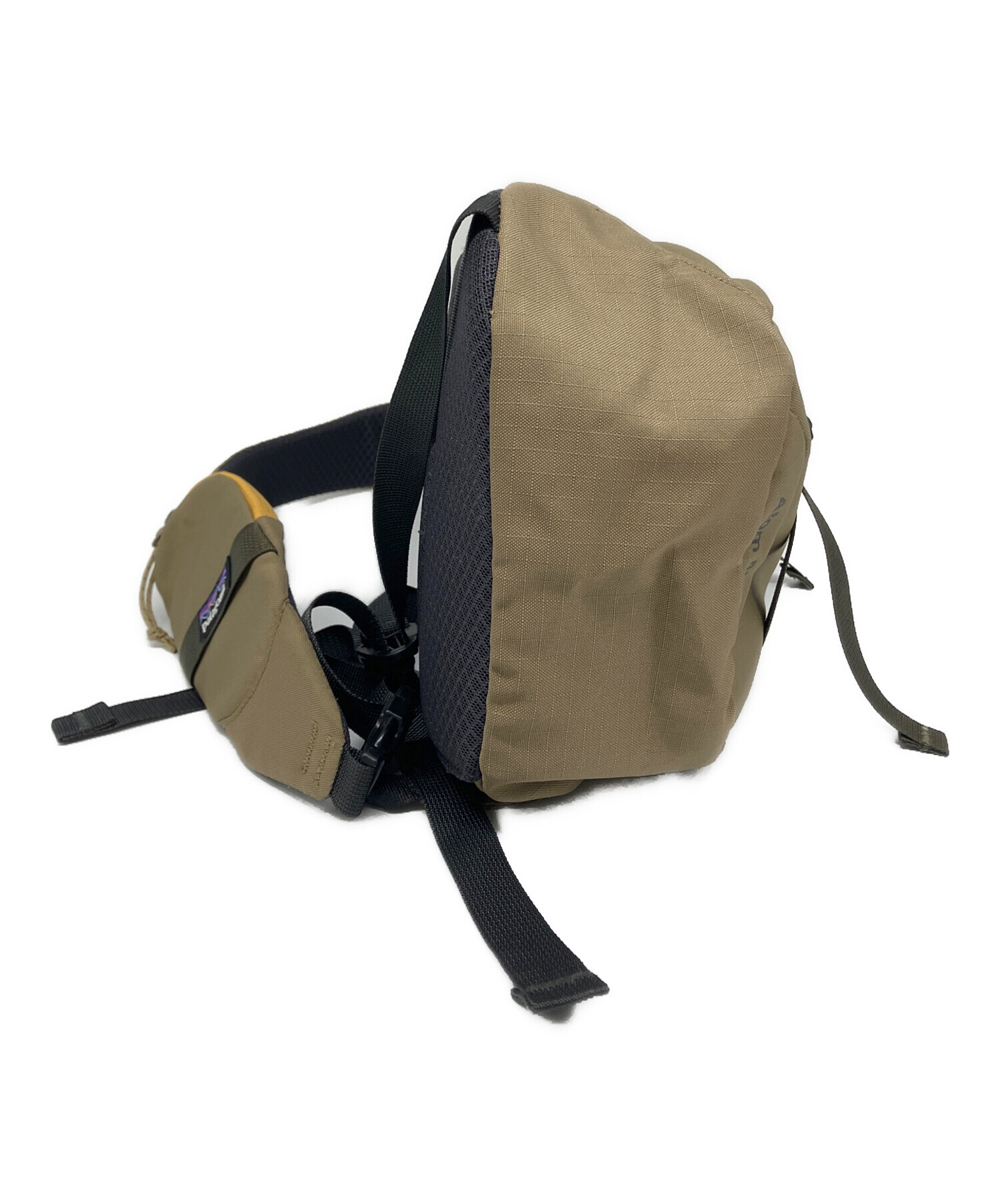 中古・古着通販】Patagonia (パタゴニア) ボディーバッグ ベージュ