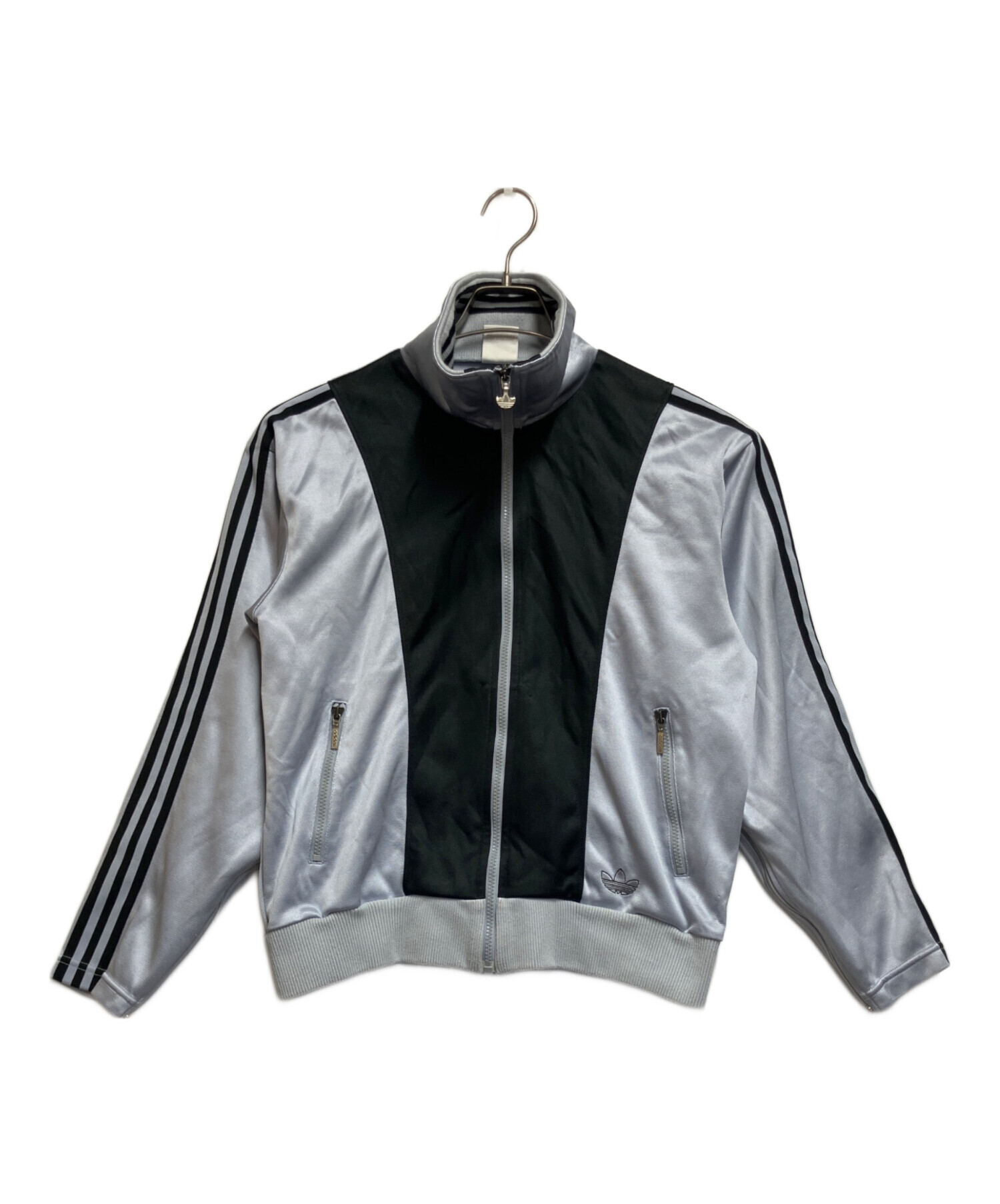  トラックジャケットホワイト/グレー/ブラック 中古・古着通販】adidas (アディダス) トラックジャケット グレー