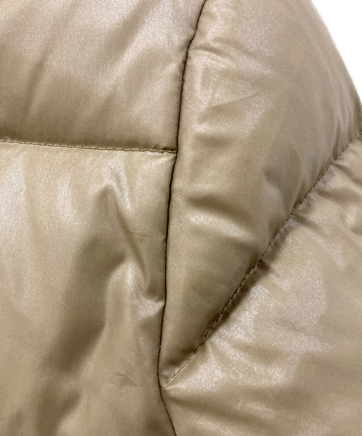 中古・古着通販】CarHartt (カーハート) ダウンジャケット カーキ 