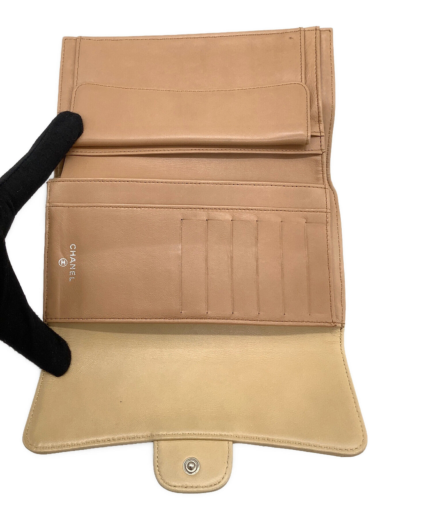 中古・古着通販】CHANEL (シャネル) 長財布 ベージュ｜ブランド・古着 