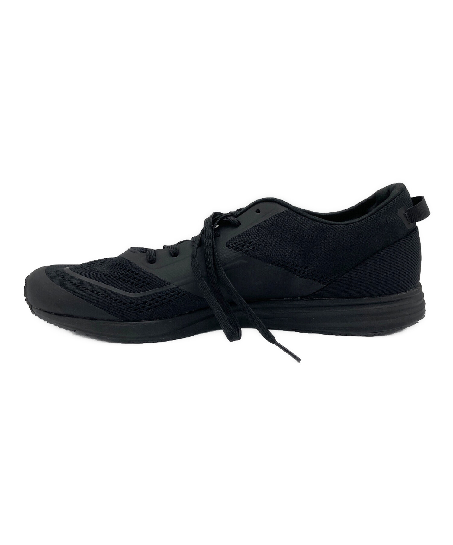 中古・古着通販】DESCENTE (デサント) ランニングシューズ ブラック