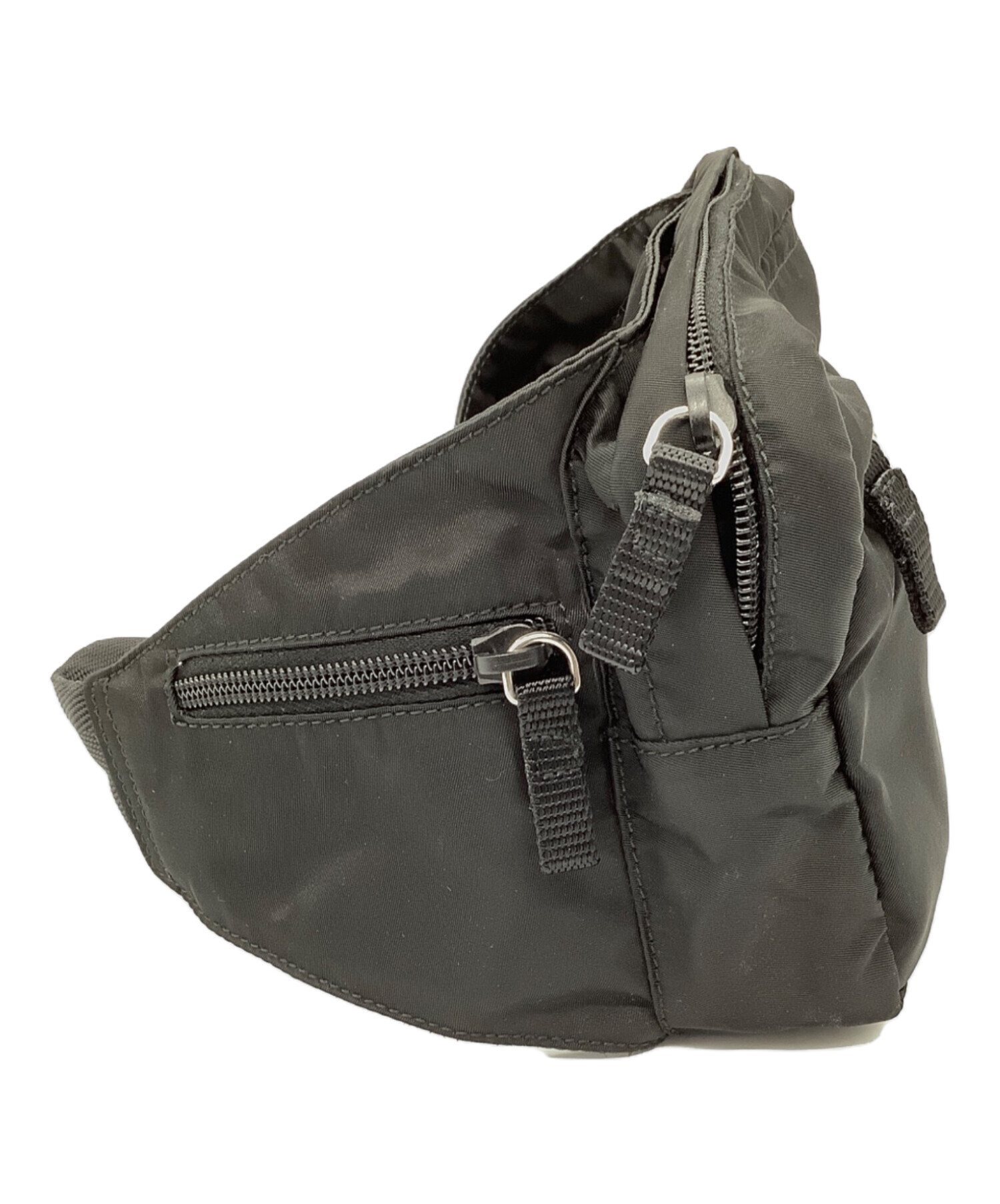 【美品/希少】PRADA ウエストバッグ　オールレザー　黒　三角　2VL010 美品/希少】PRADA ウエストバッグ オールレザー 黒 三角 2VL010