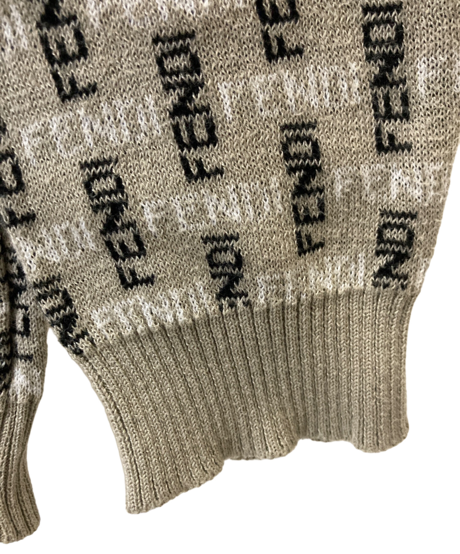中古・古着通販】FENDI (フェンディ) 薄手ニット ベージュ サイズ:50 