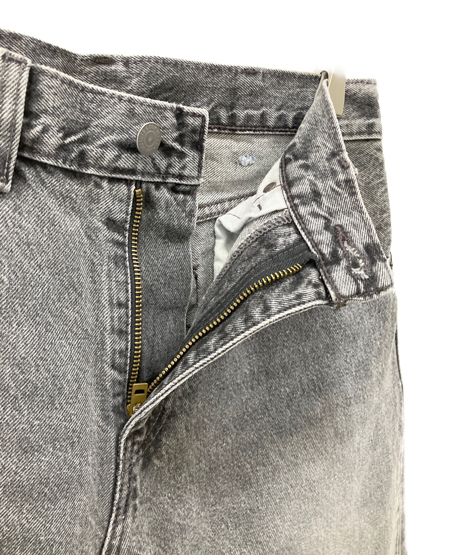 中古・古着通販】LEVI'S (リーバイス) デニムパンツ グレー サイズ:W31