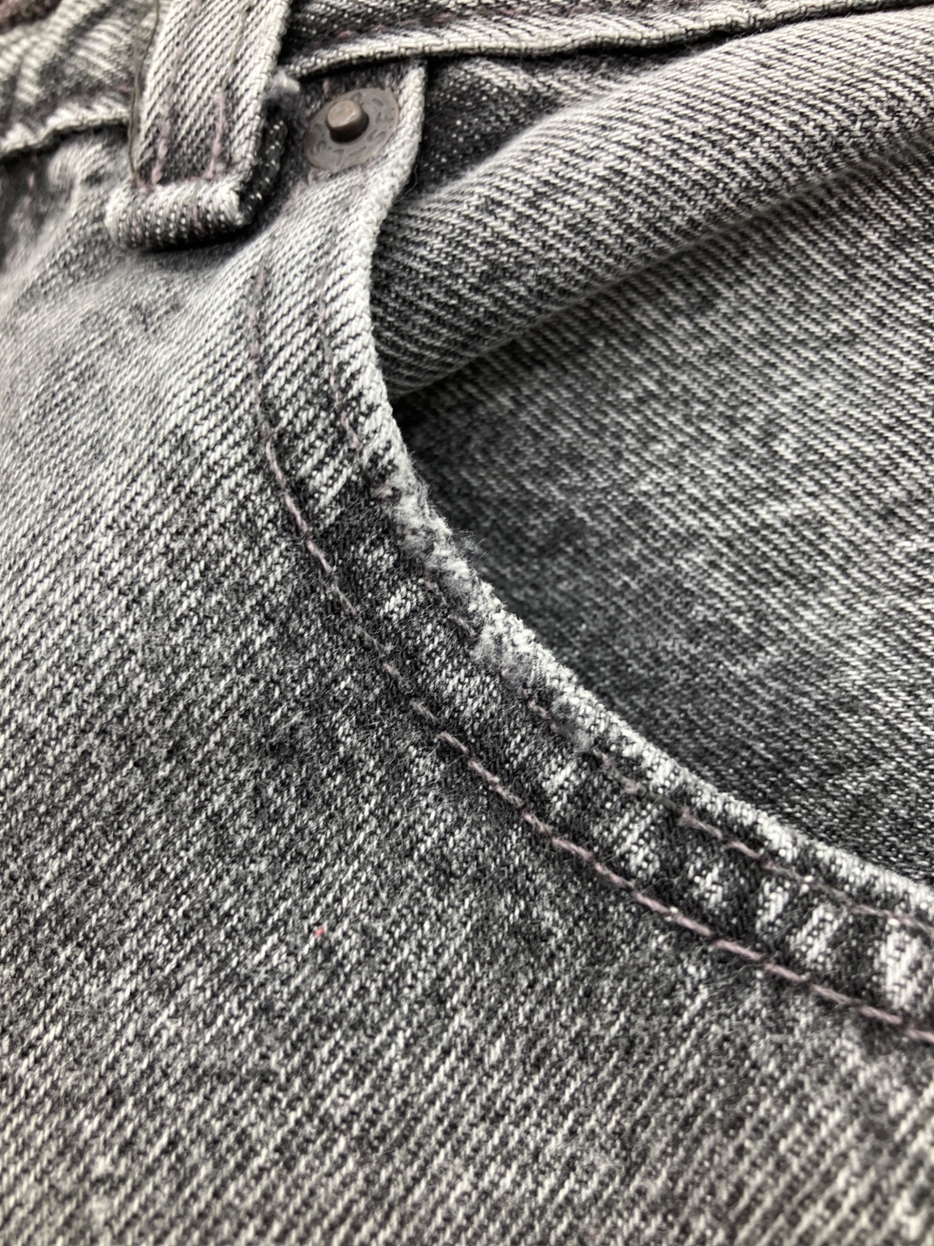 中古・古着通販】LEVI'S (リーバイス) デニムパンツ グレー サイズ:W31