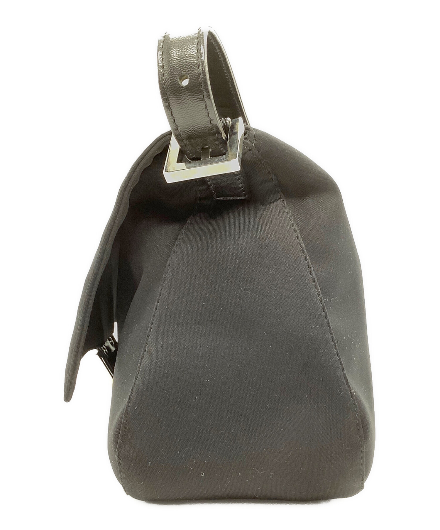 FENDI ショルダーバッグ　未使用品 中古・古着通販】FENDI (フェンディ) ショルダーバッグ ブラック