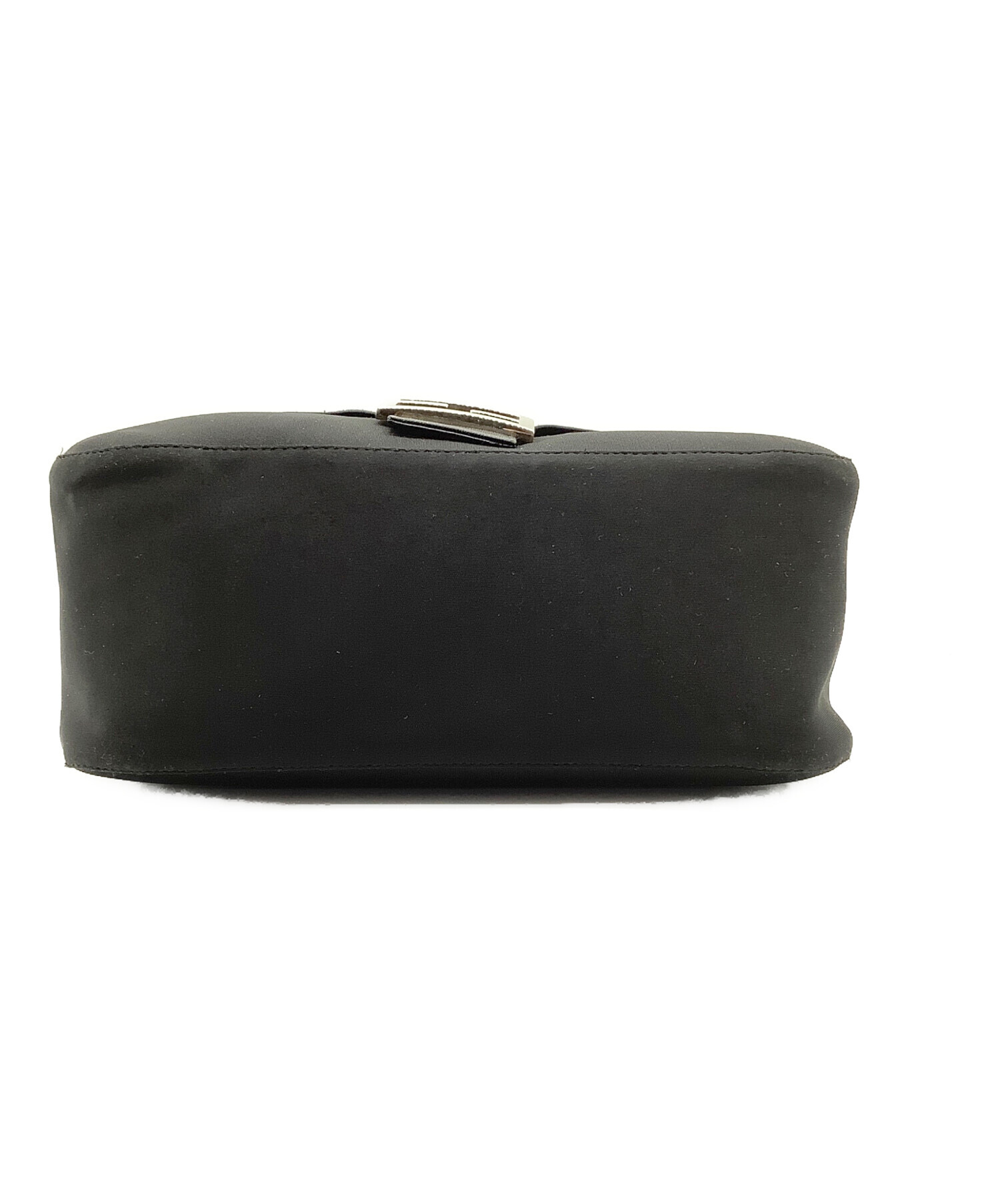 FENDI フェンディ ショルダーバッグ  黒 【古着】【中古】【送料無料】 中古・古着通販】FENDI (フェンディ) ナイロンワンショルダーバッグ