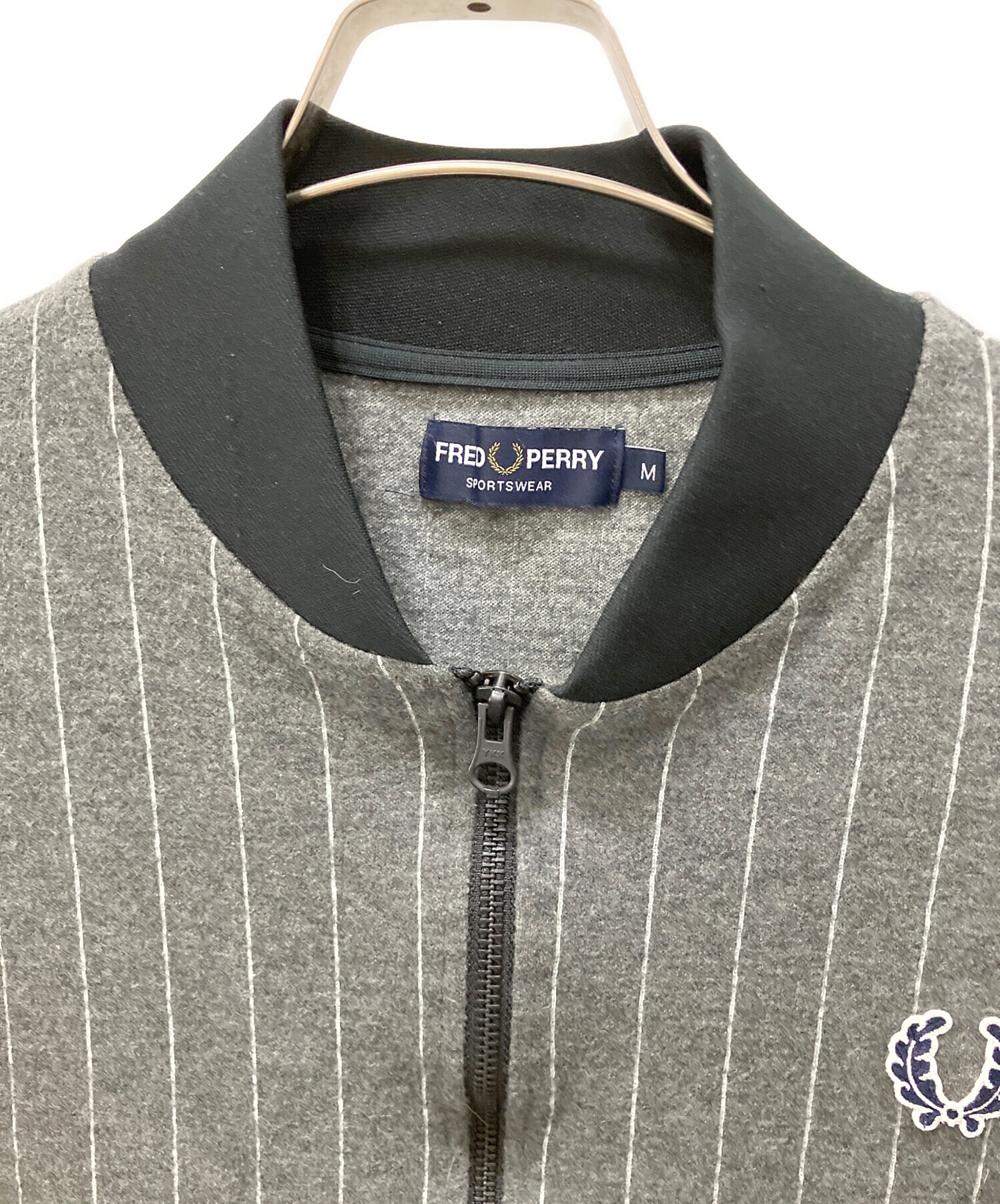 S*A様 FRED PERRY テーラードジャケット Mサイズ グレー 中古・古着通販】FRED PERRY (フレッドペリー) ブルゾン グレー サイズ