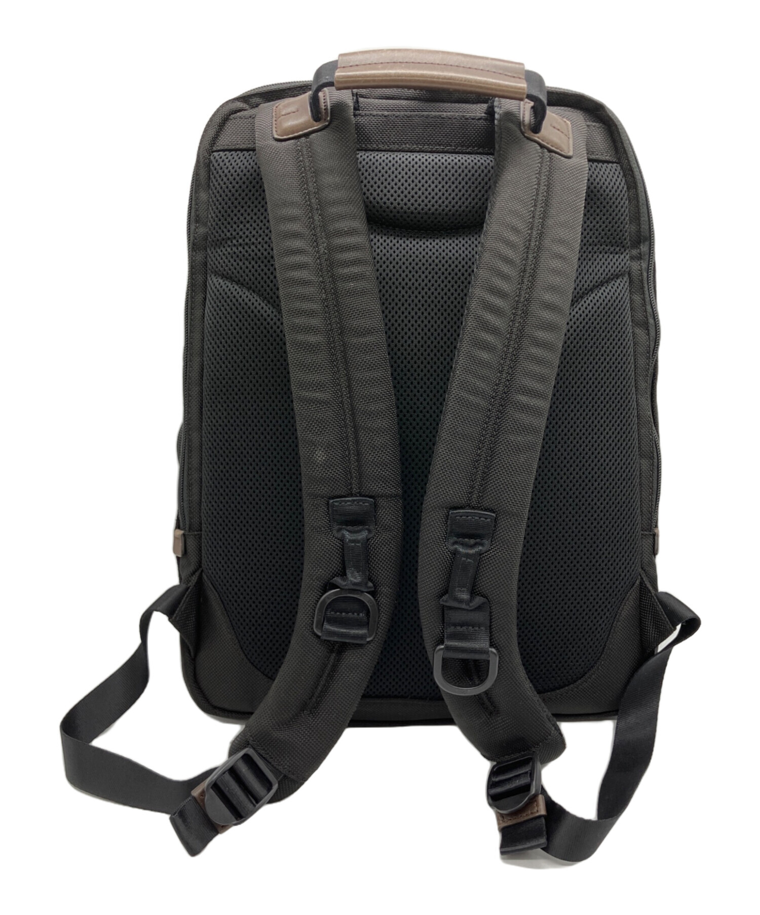【新品未使用】TUMI トゥミ バックパック 中古・古着通販】TUMI (トゥミ) リュック ブラック×ブラウン｜ブランド