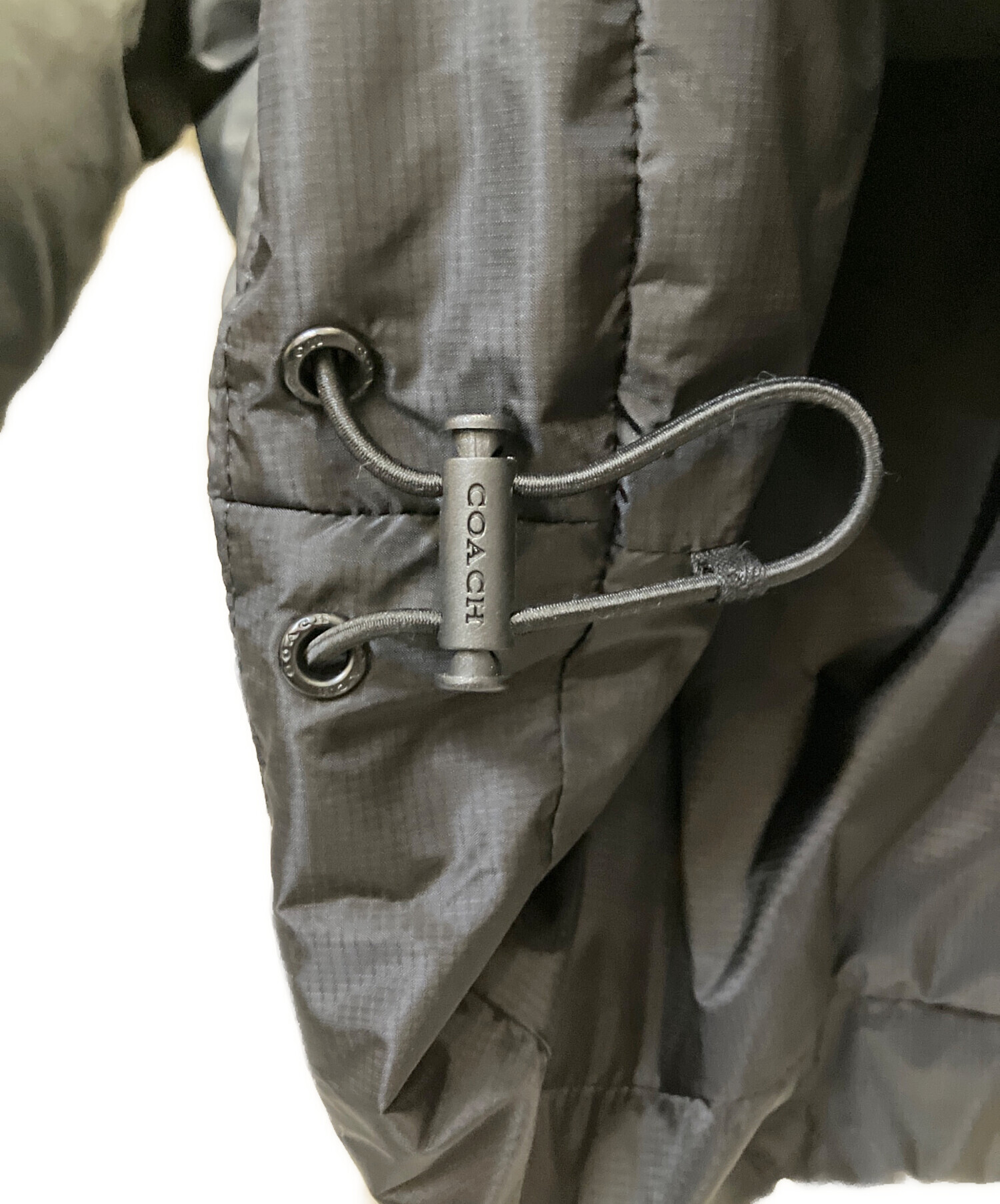 ★期間限定値下げ中★コーチ COACH ダウンジャケット フード付き 中古・古着通販】COACH (コーチ) シグネチャー / カラーブロックダウン