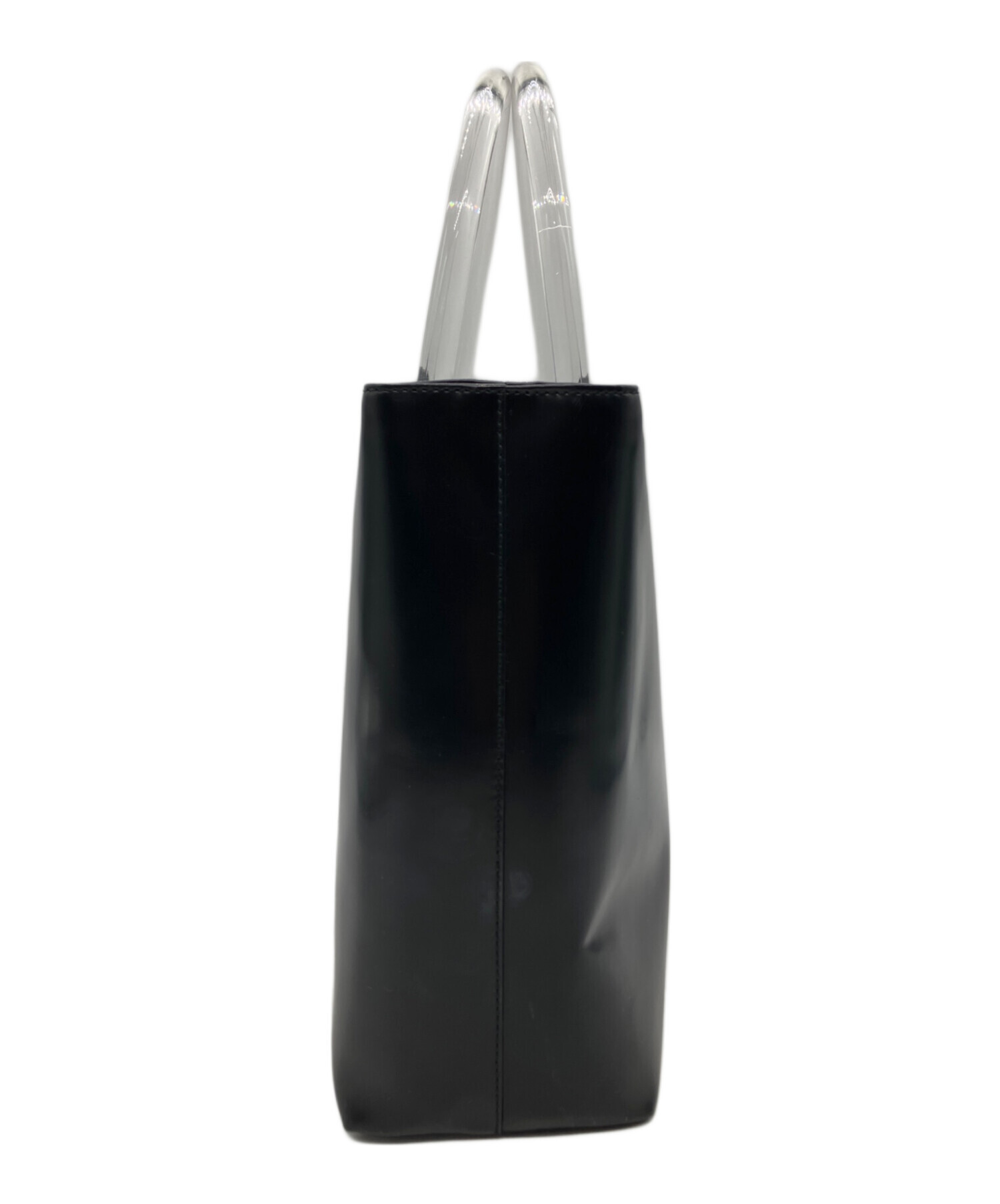 【希少】PRADA　トートバッグ エナメル　型押しロゴ　ブラック　ビンテージ 中古・古着通販】PRADA (プラダ) エナメルハンドバッグ ブラック