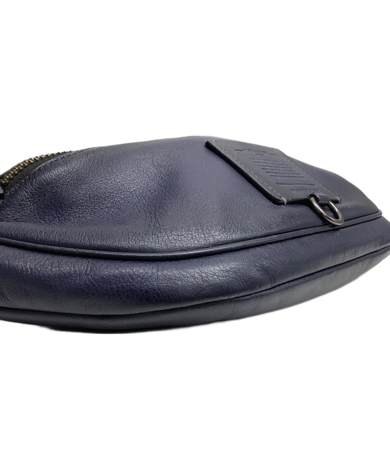 中古・古着通販】COACH (コーチ) ボディーバッグ ネイビー サイズ:FREE