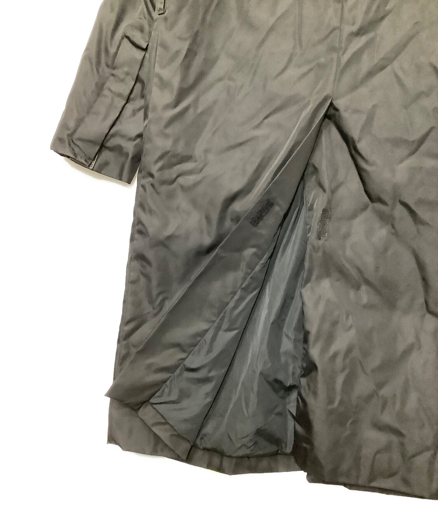 中古・古着通販】PRADA (プラダ) ナイロンコート ブラック サイズ:44