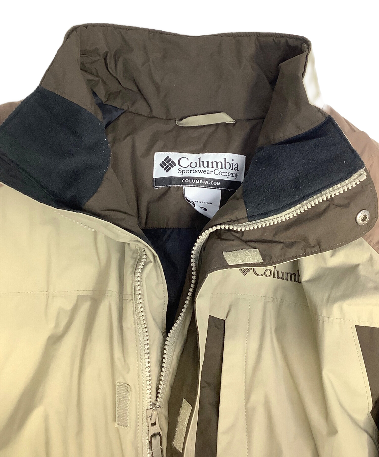 FTC ベージュ ナイロンジャケット　XL 中古・古着通販】Columbia (コロンビア) ナイロンジャケット ベージュ